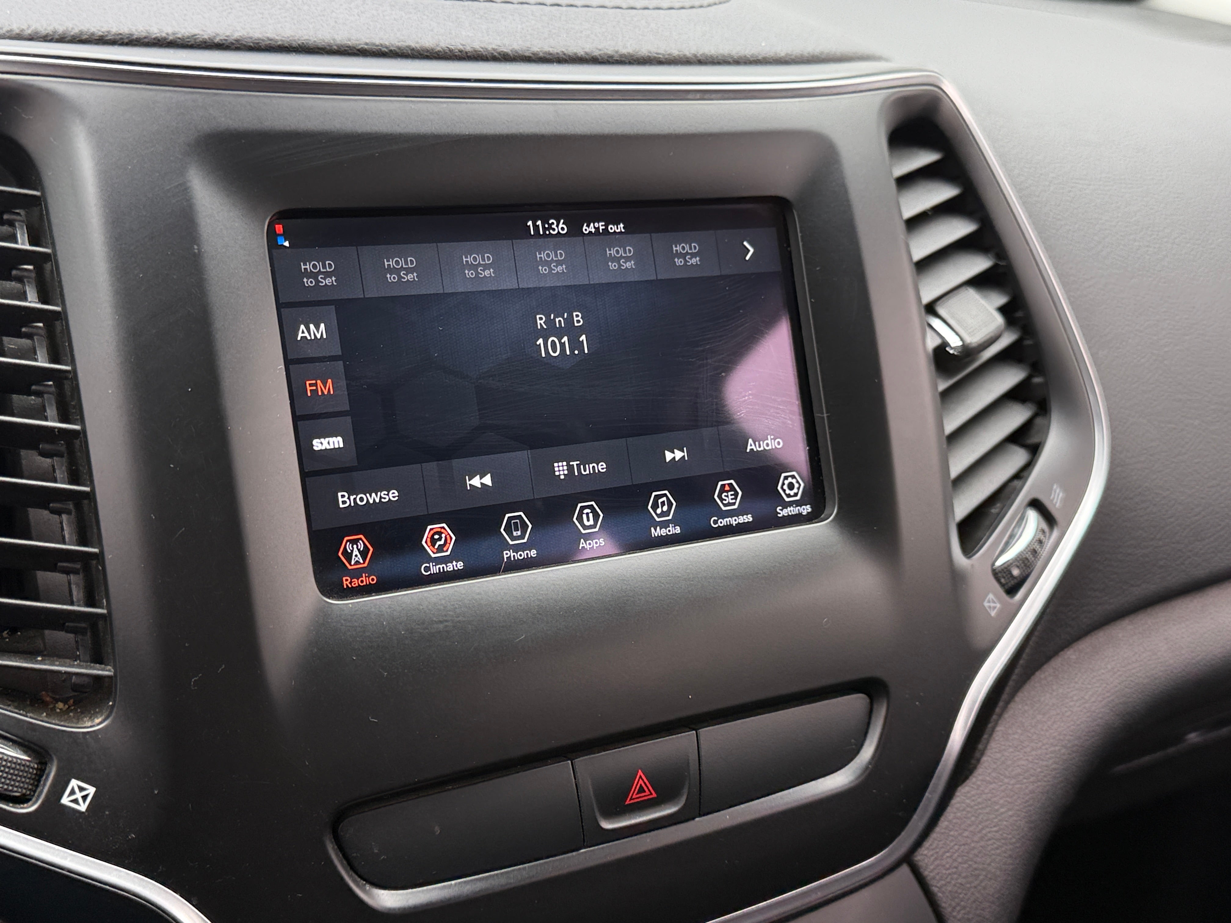 2019 Jeep Cherokee Latitude 4