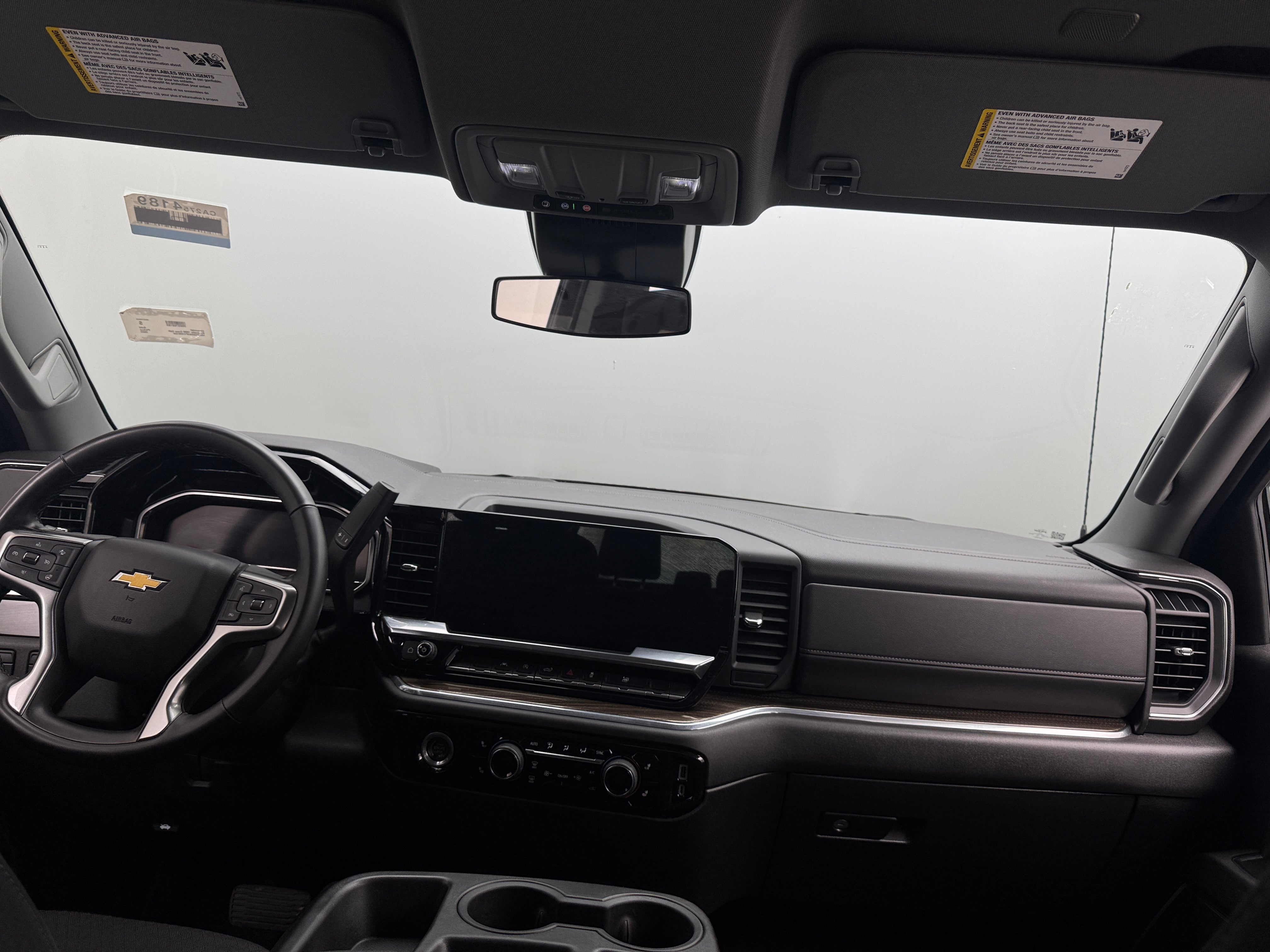 2023 Chevrolet Silverado 1500 LT 3
