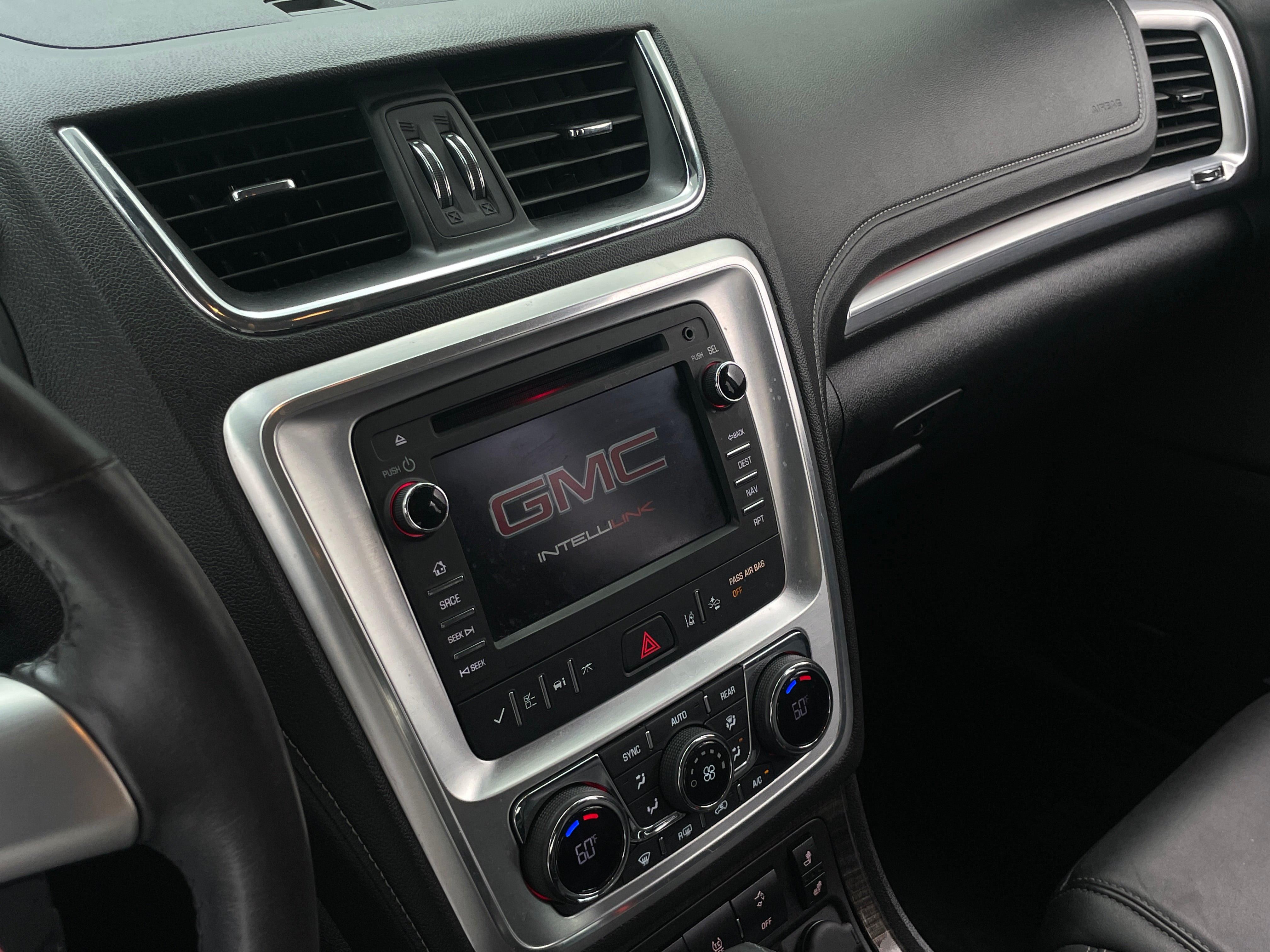 2017 GMC Acadia  3