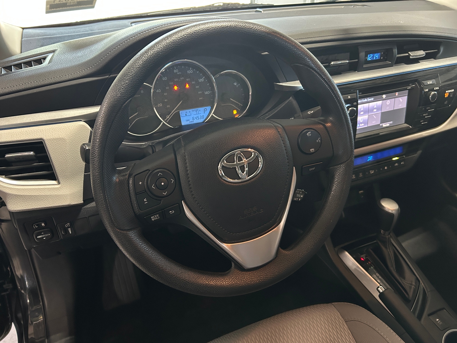 Thumbnail: 2015 Toyota Corolla - 5