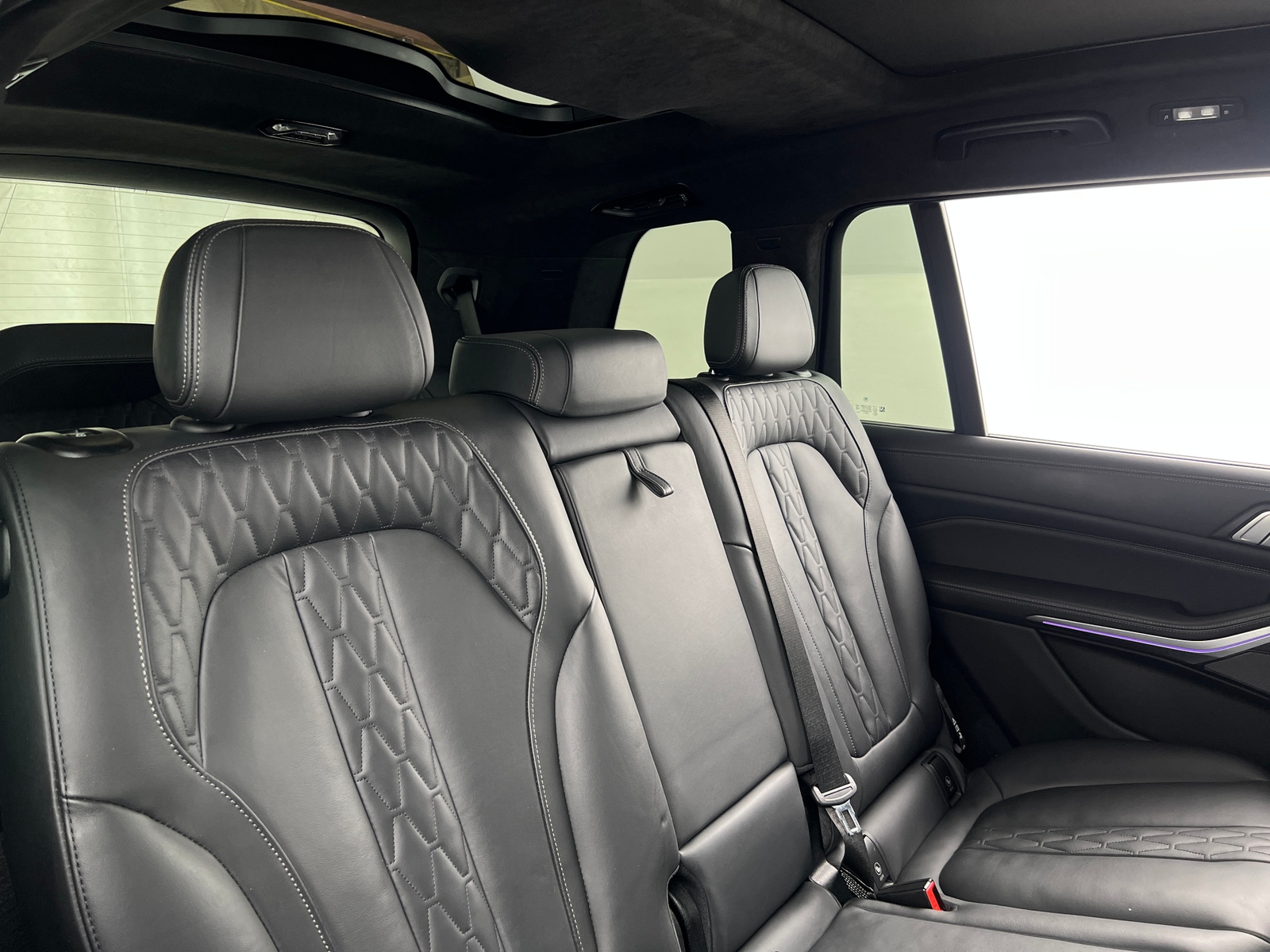 Thumbnail: 2022 BMW X7 - 5