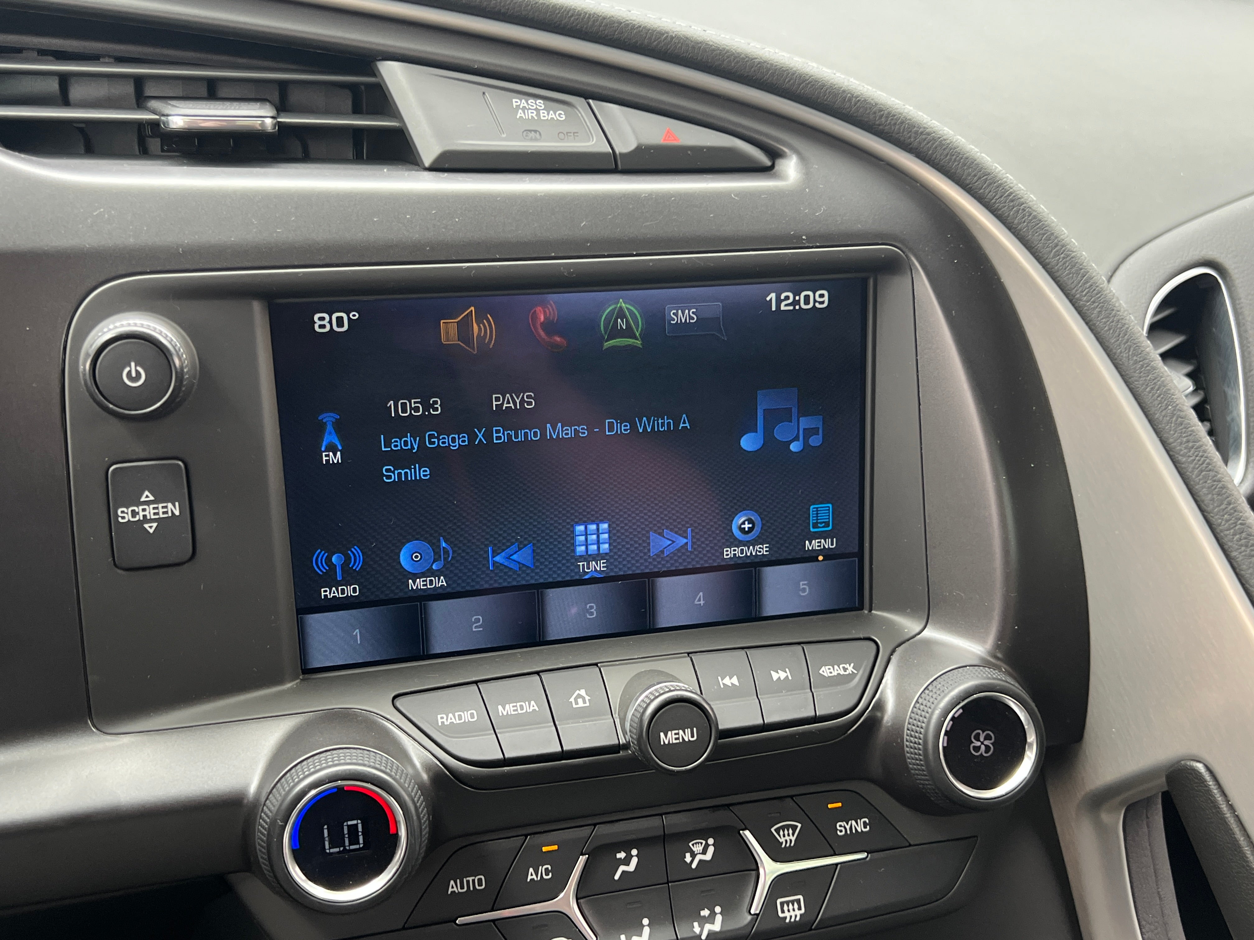 2018 Chevrolet Corvette Grand Sport 2