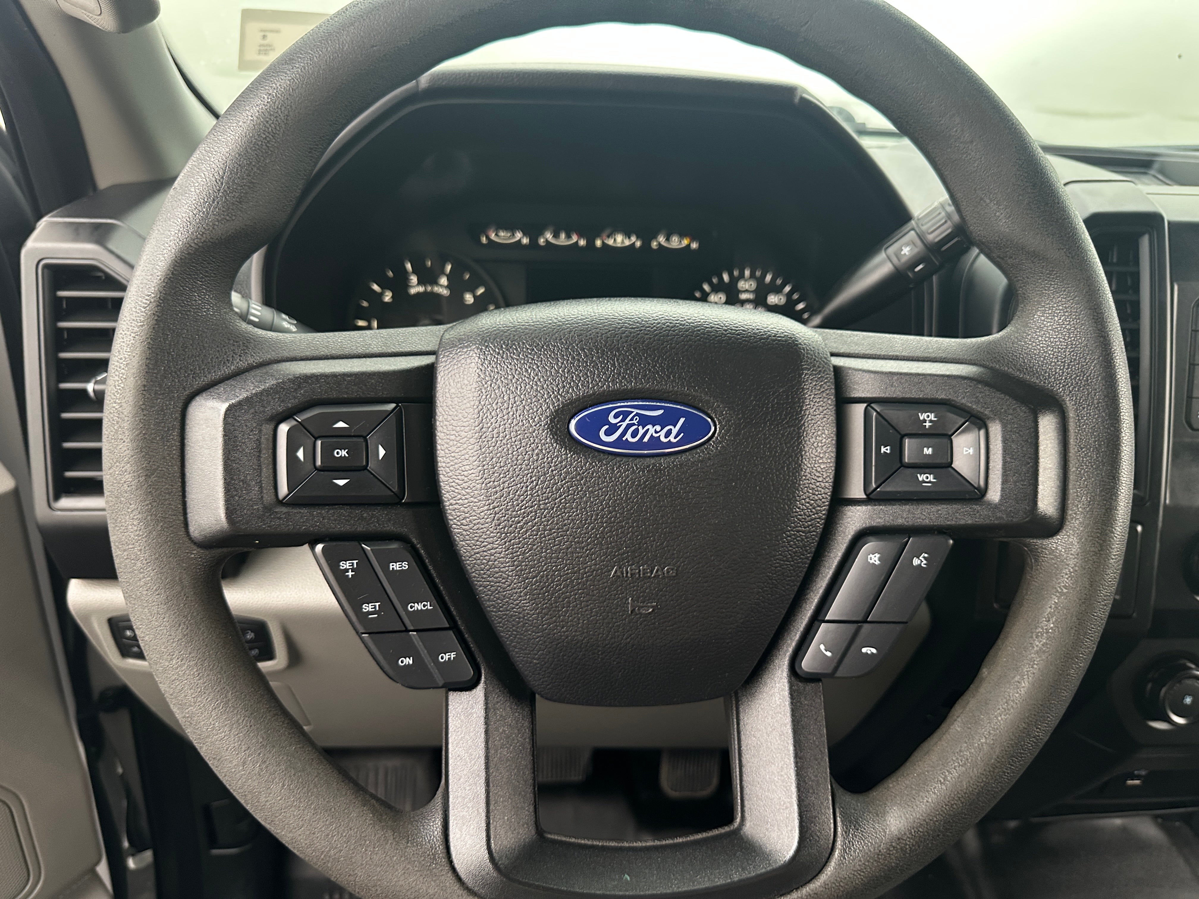 2019 Ford Econoline E-150 5
