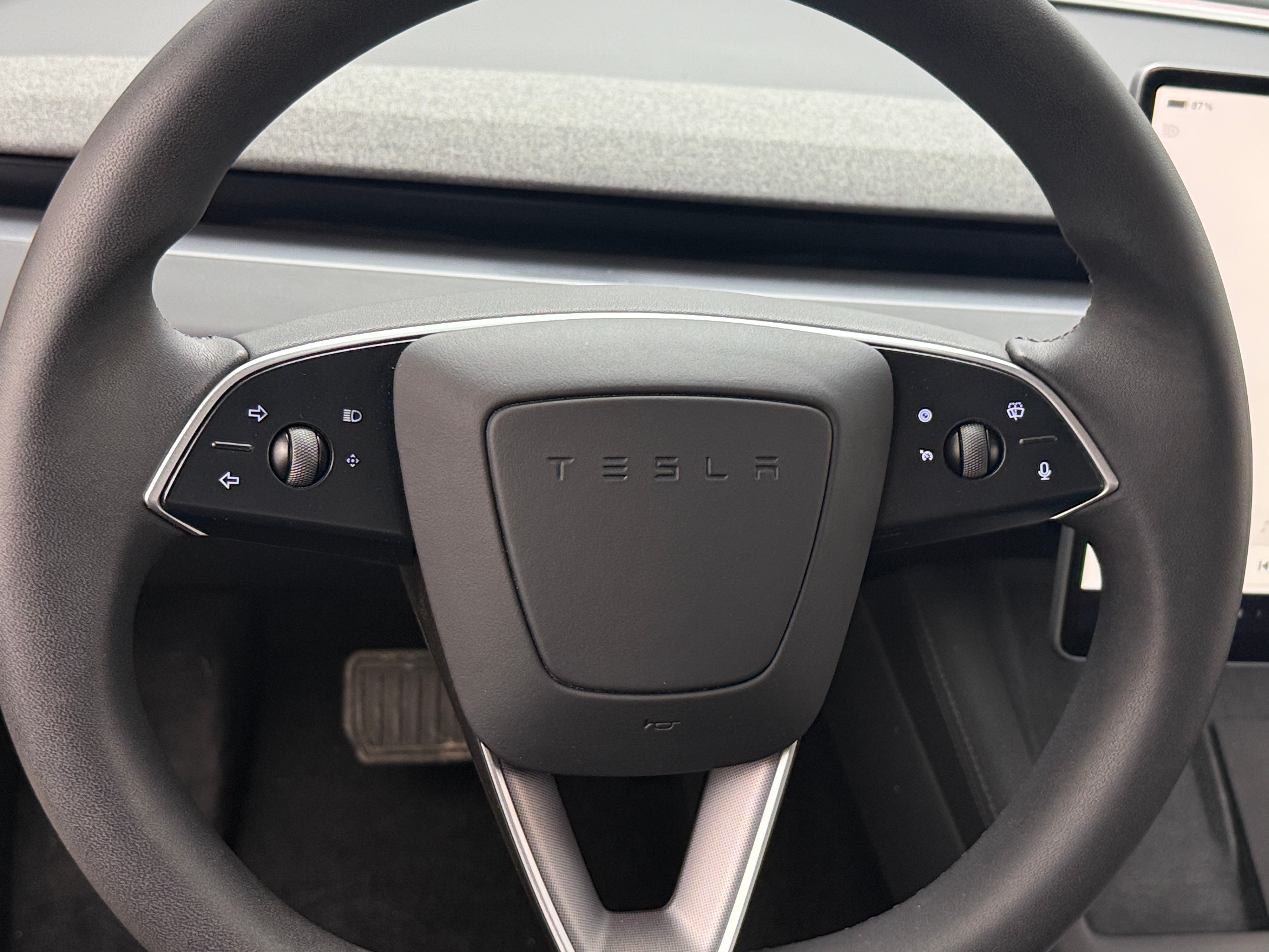 2024 Tesla Model 3 Standard Range 4