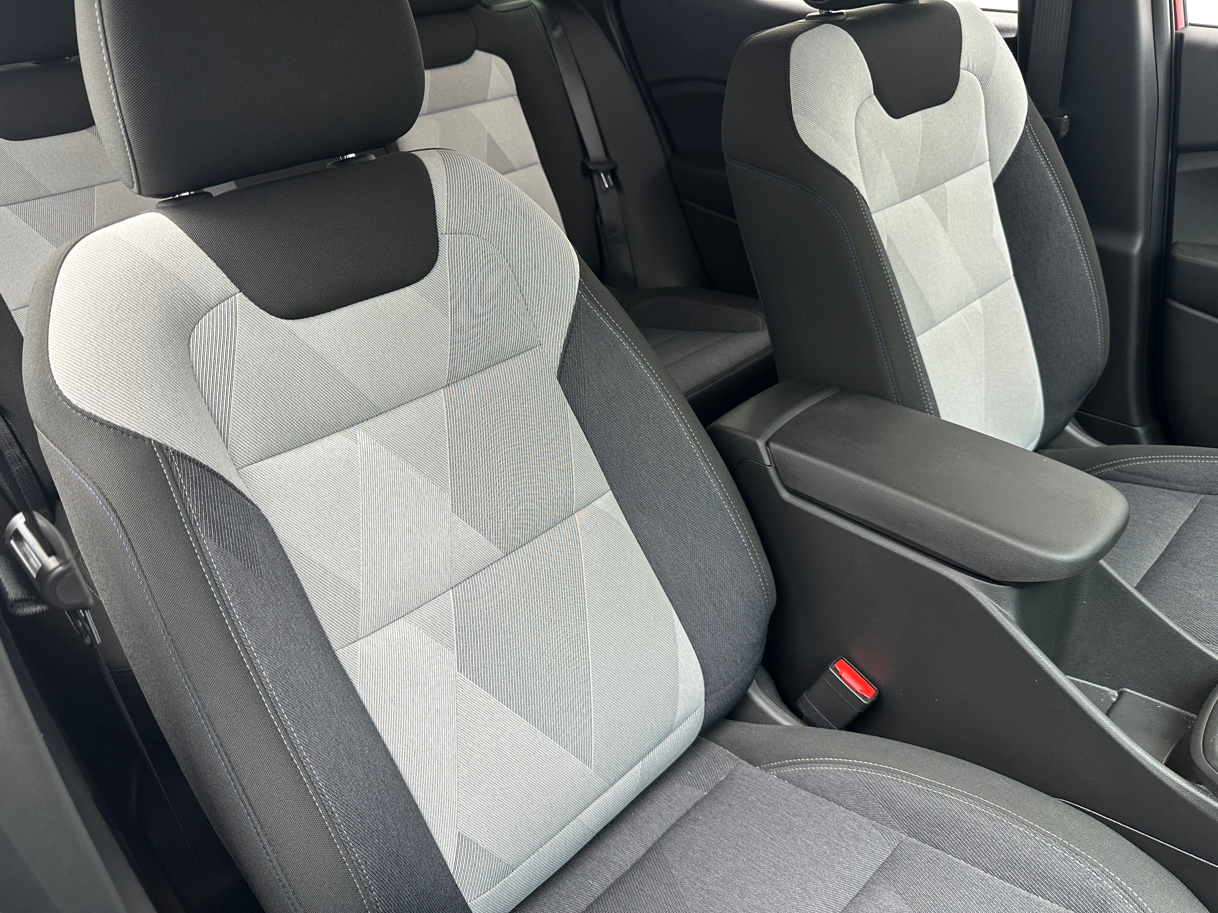 2024 Chevrolet Trax LS 2
