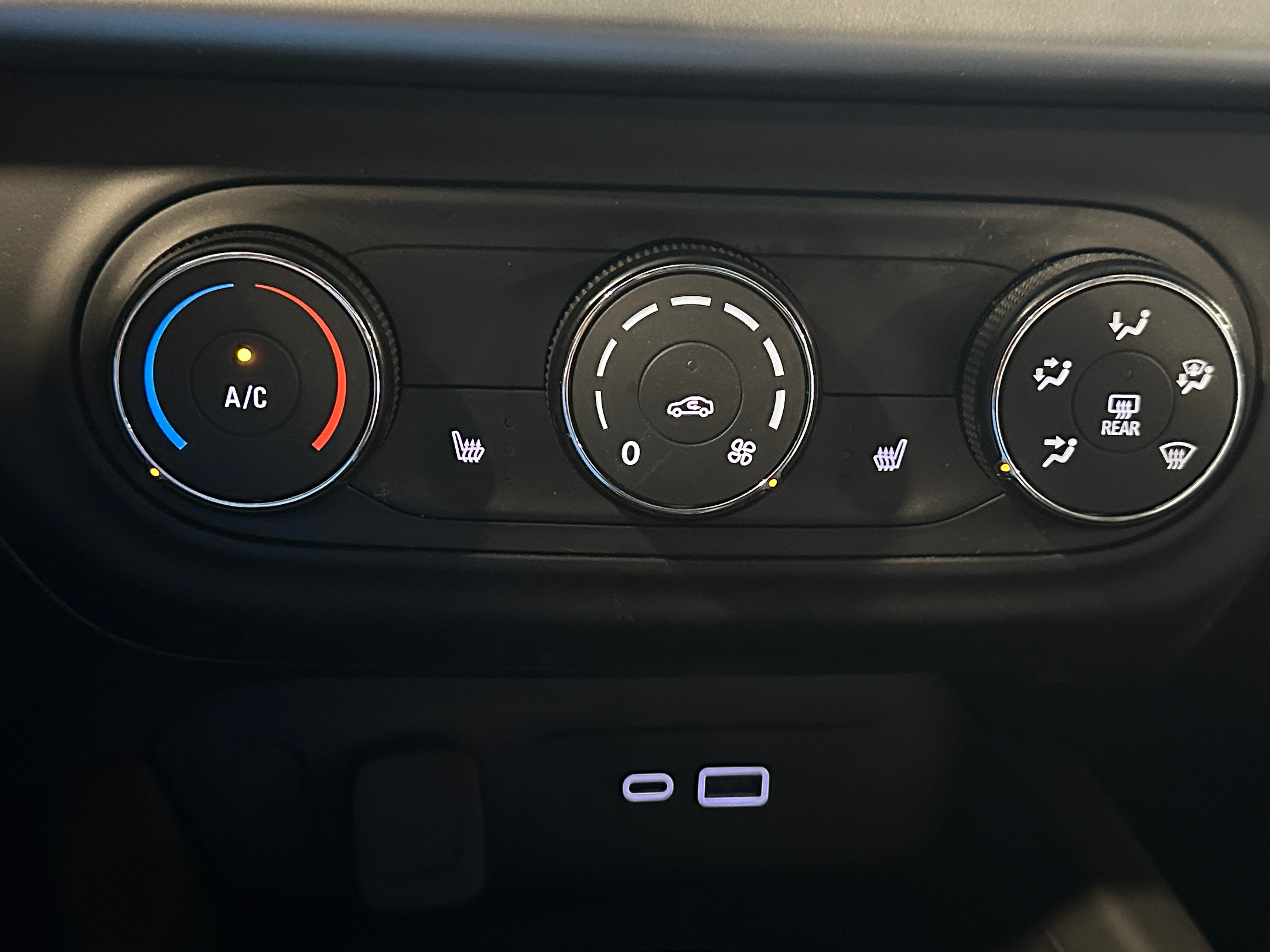 2024 Chevrolet Trax LS 4