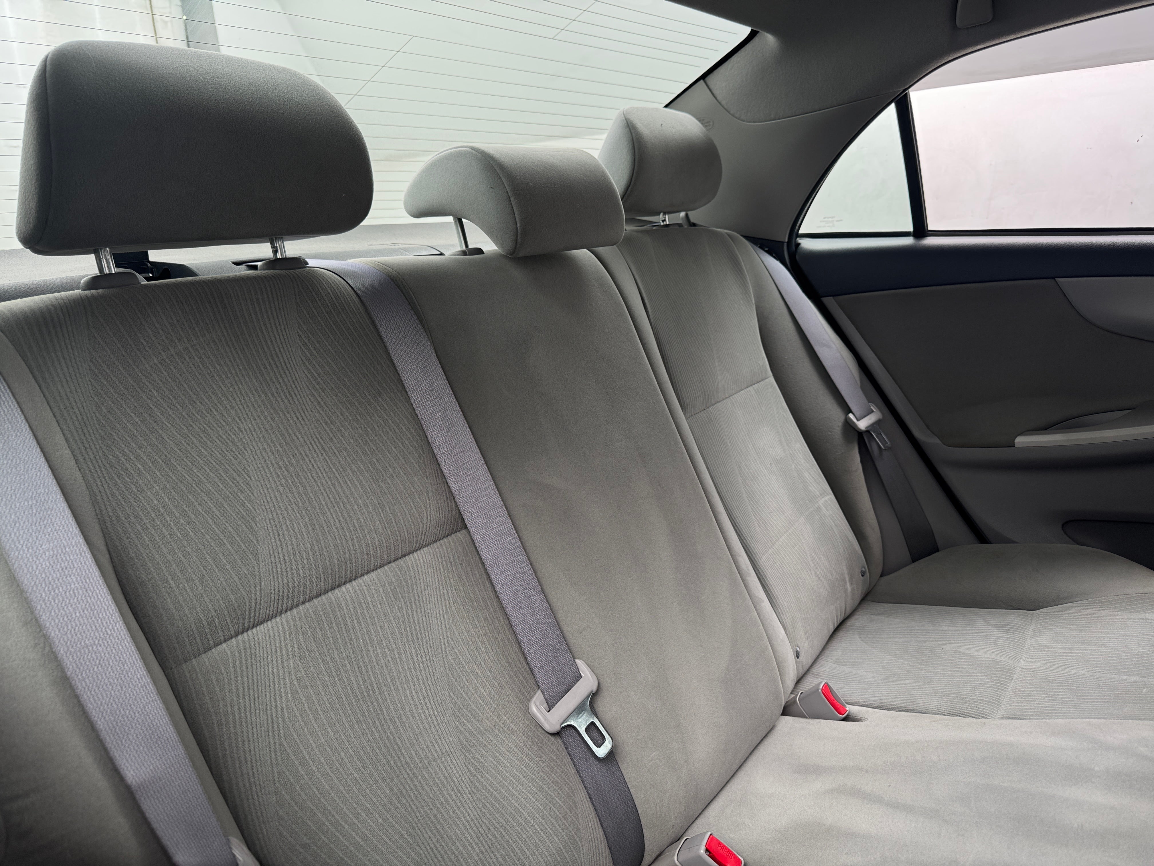 2011 Toyota Corolla LE 6