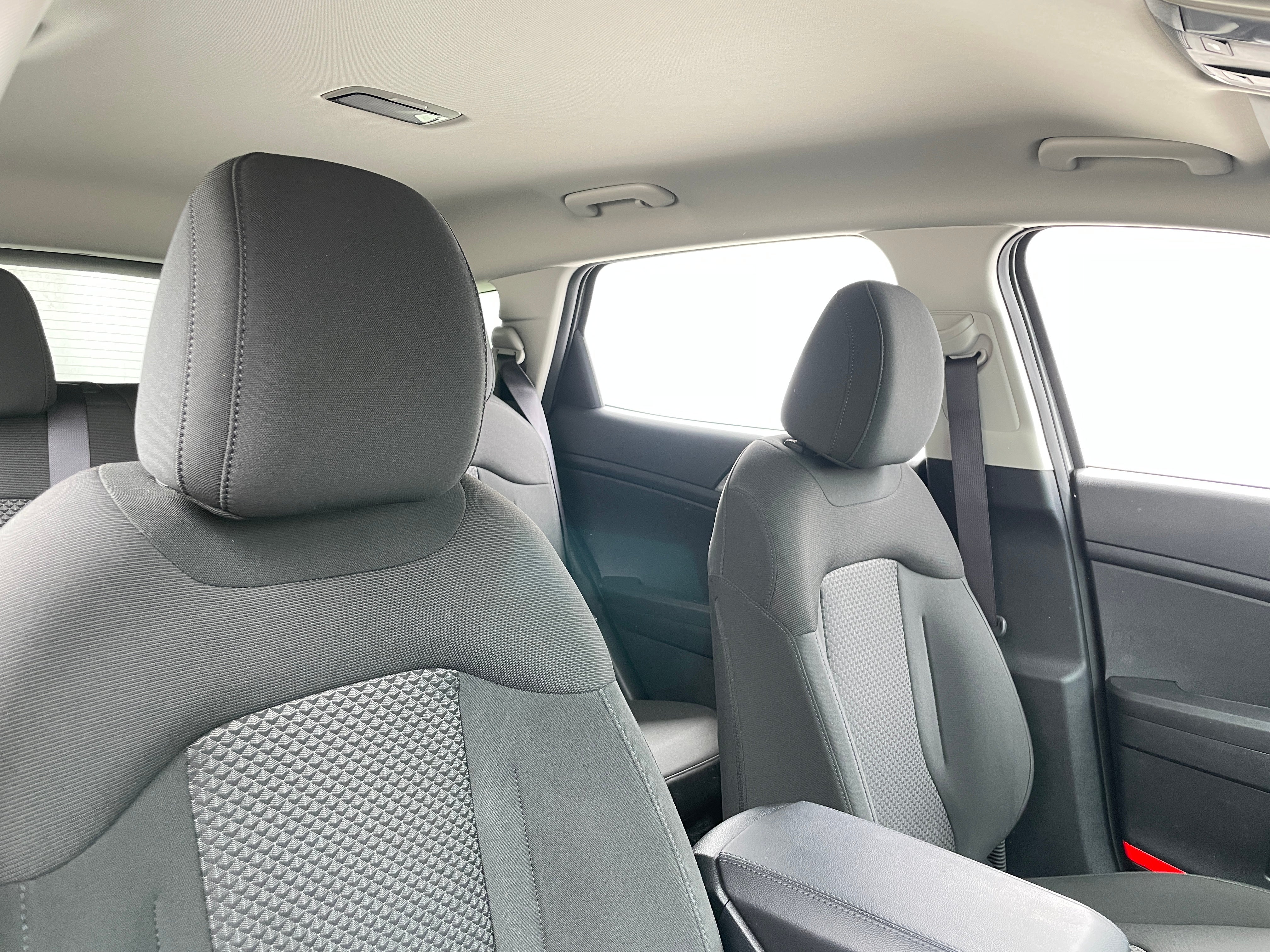 2024 Kia Sportage LX 2