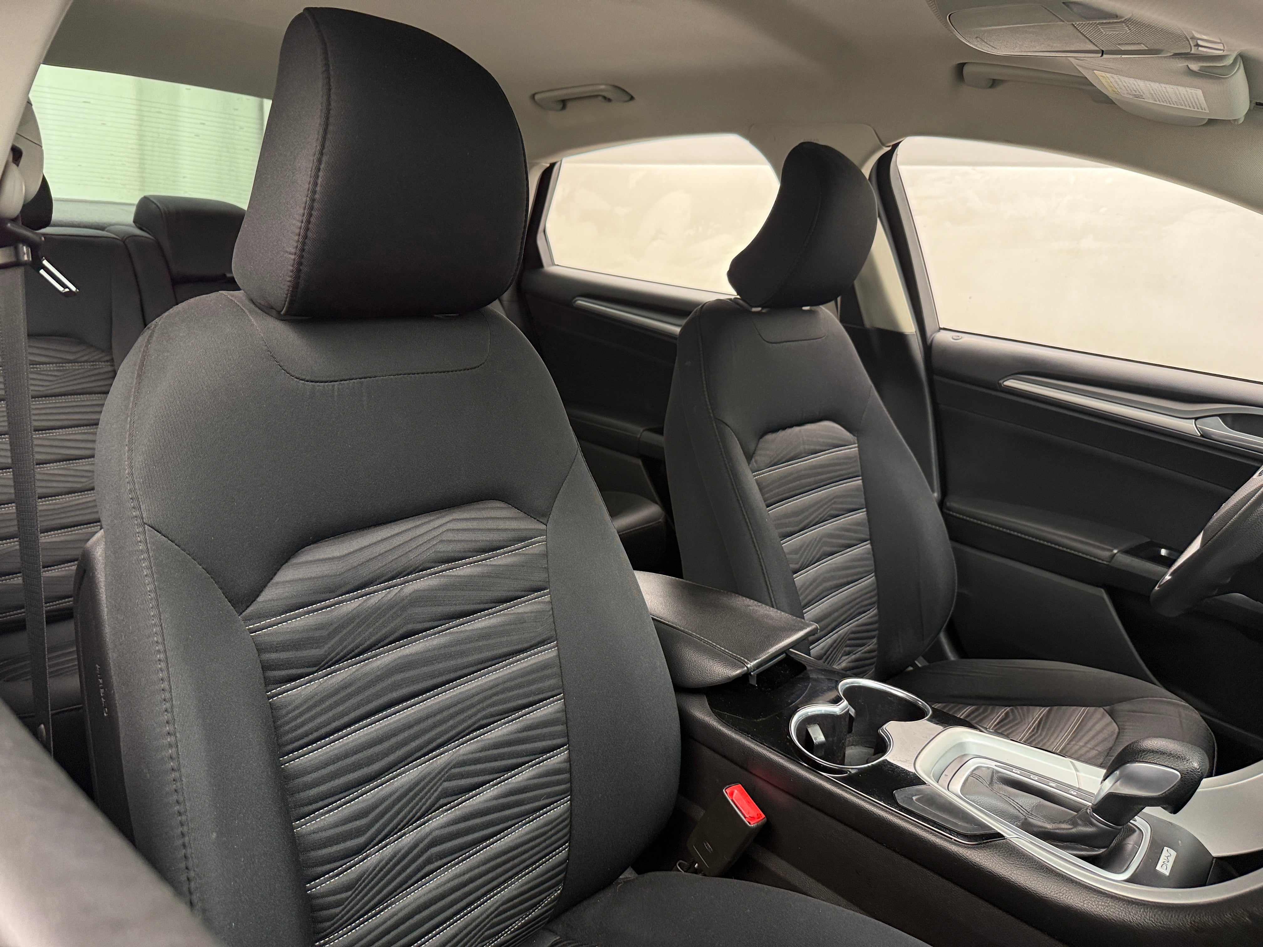 2016 Ford Fusion SE 2