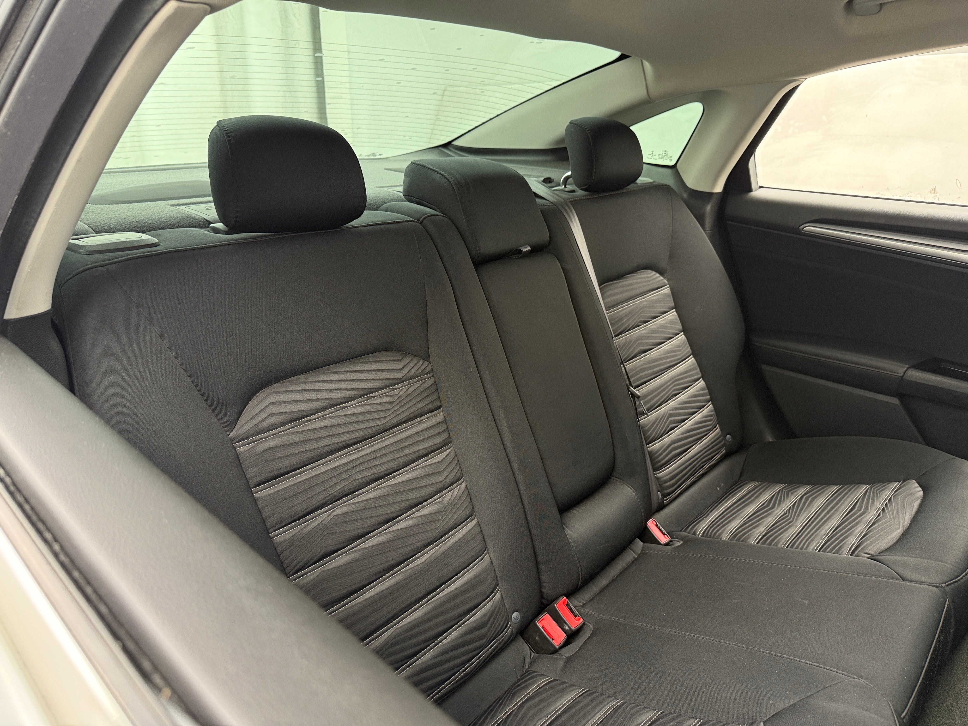 2016 Ford Fusion SE 6