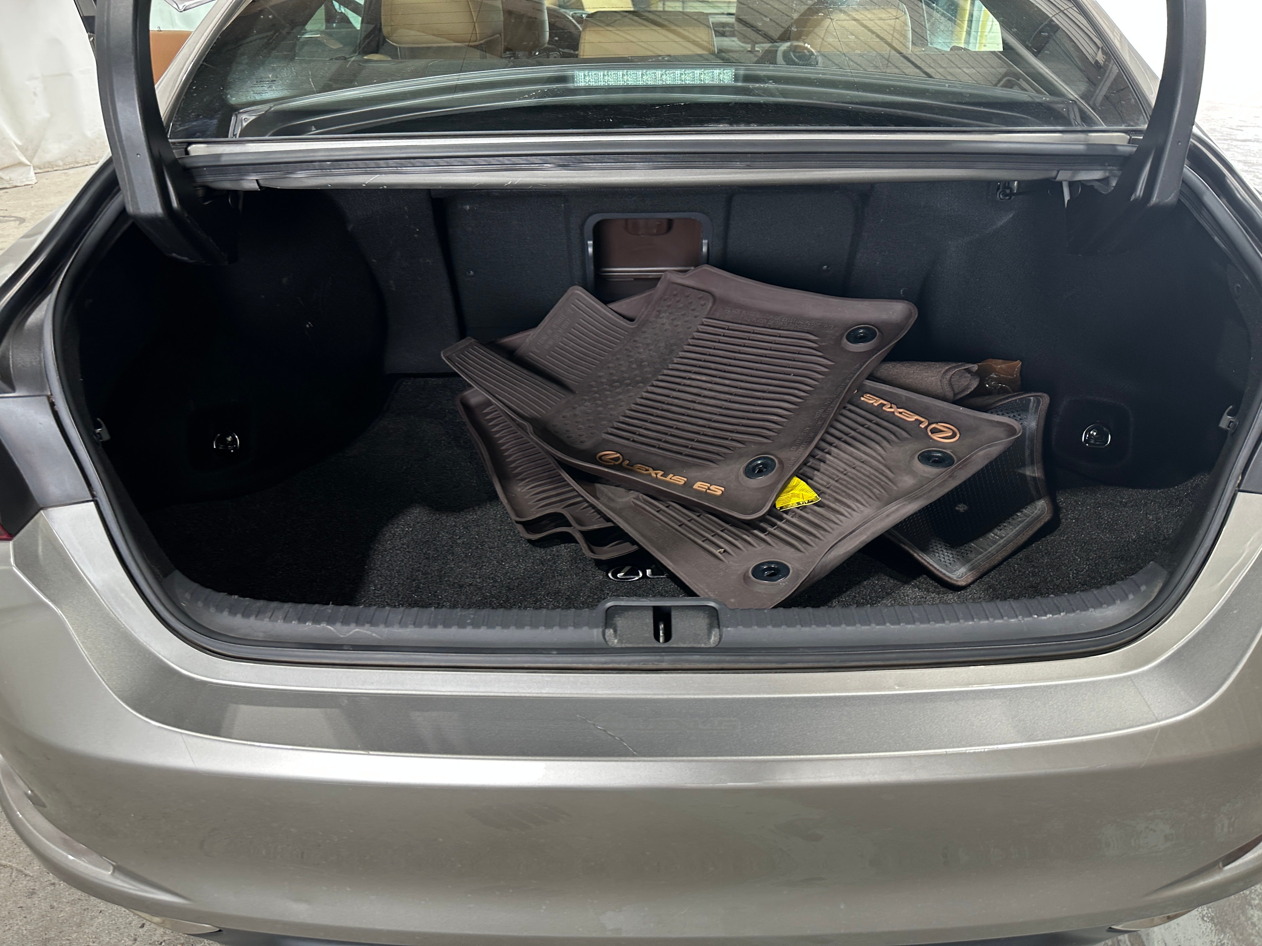 2019 Lexus ES 350 7