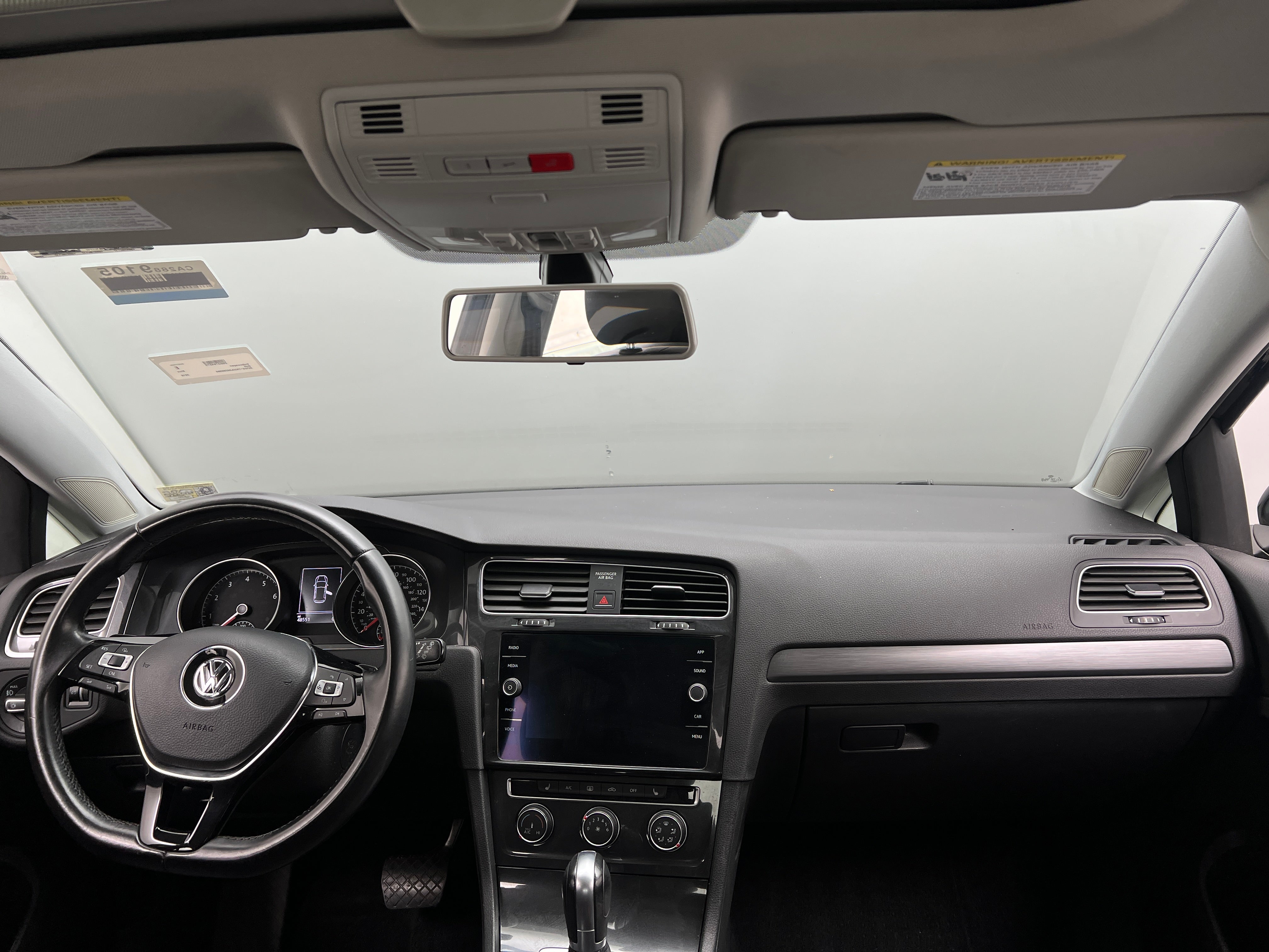 2018 Volkswagen Golf SE 2