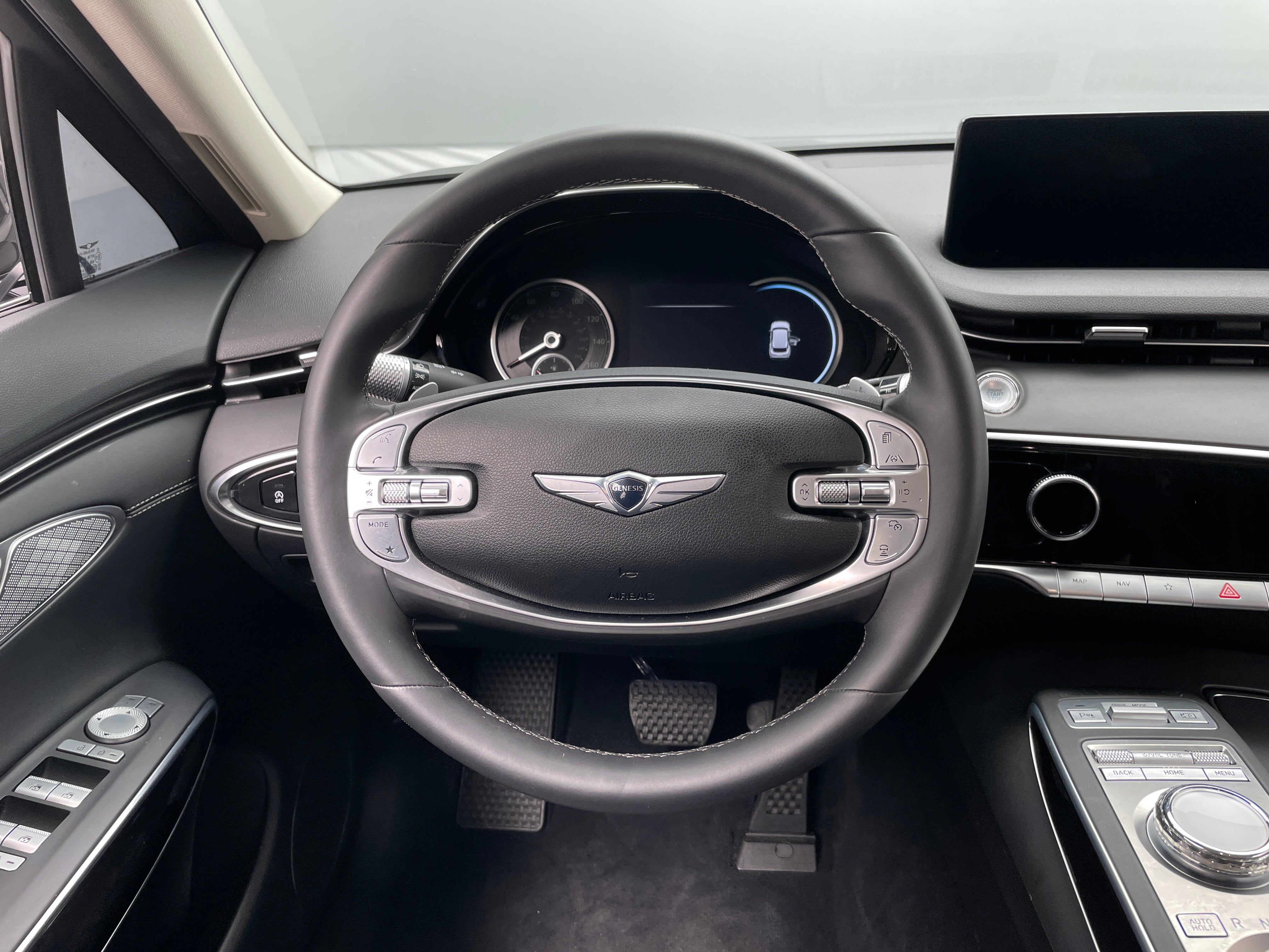 2025 Genesis GV70 Standard 4