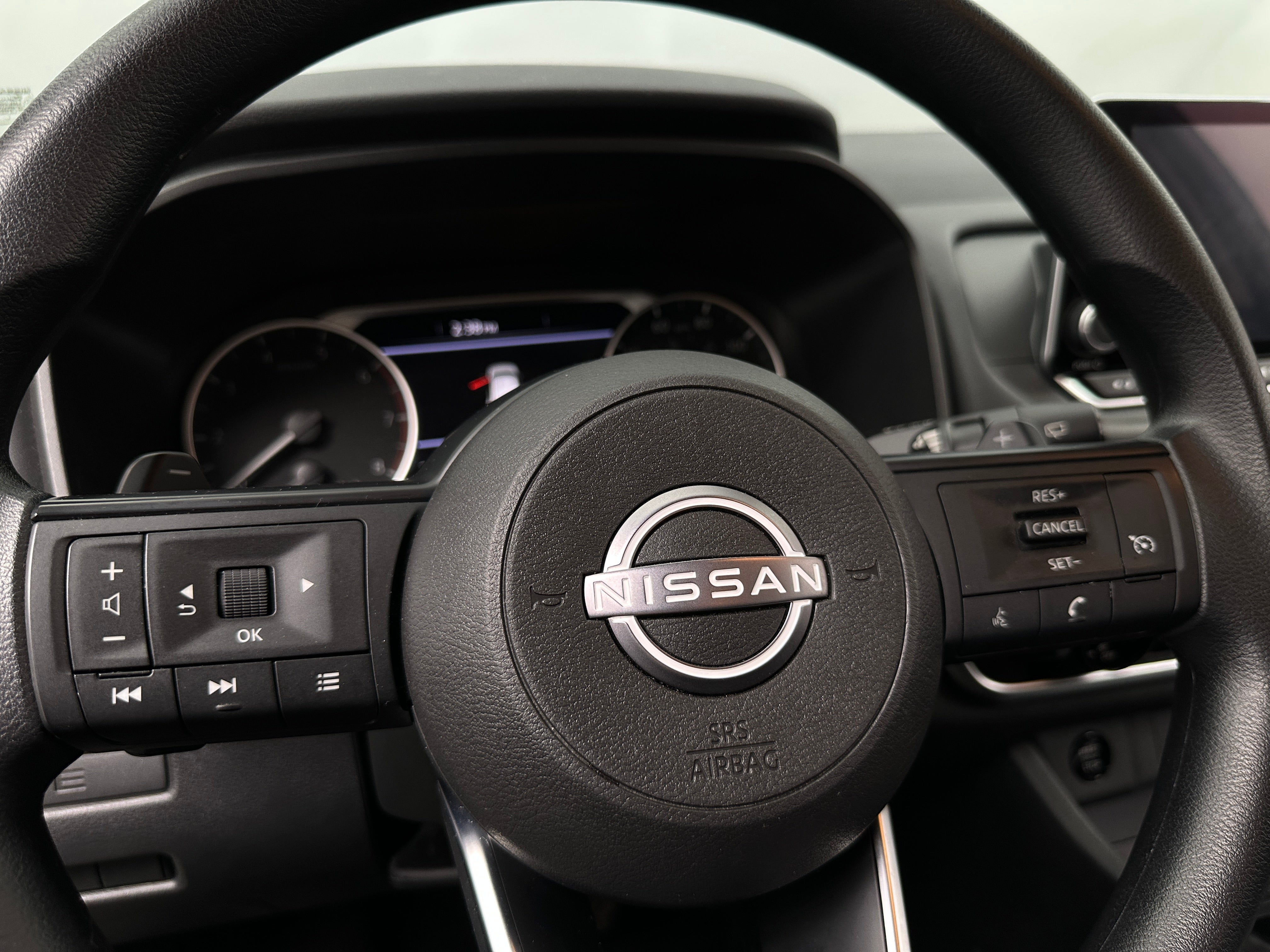 2024 Nissan Rogue S 5