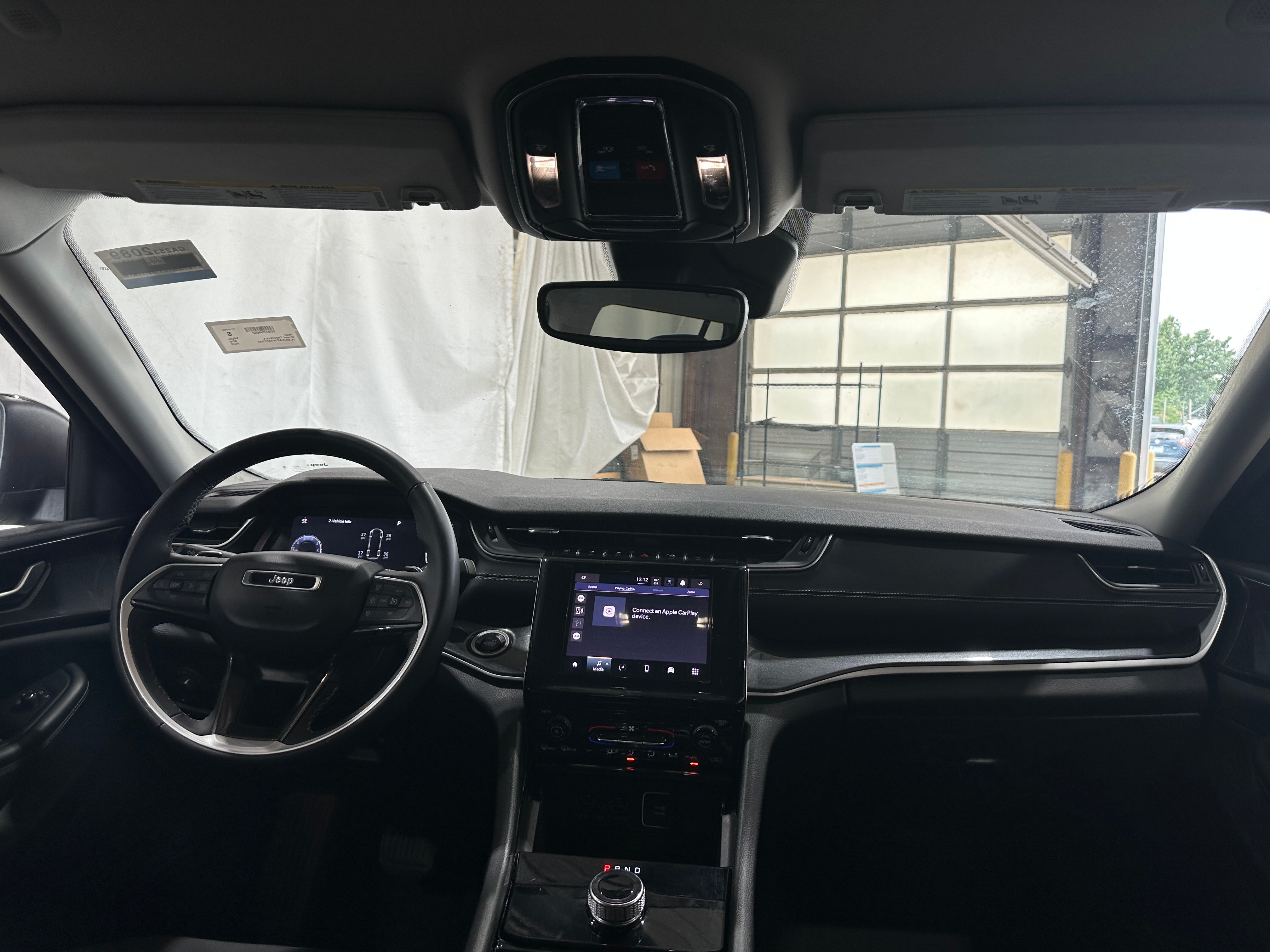 2023 Jeep Grand Cherokee L Laredo 3