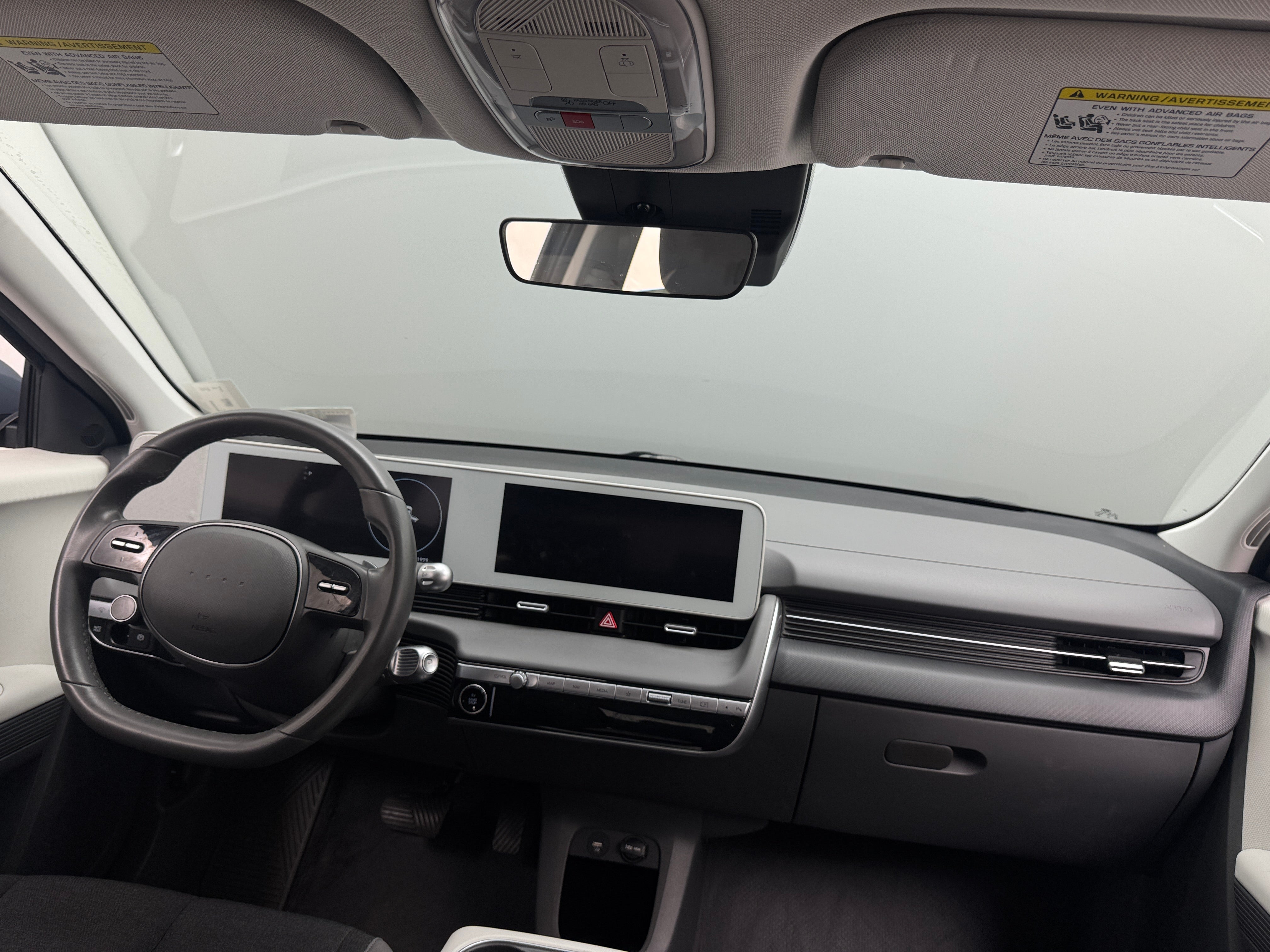 2022 Hyundai Ioniq 5 SE 3