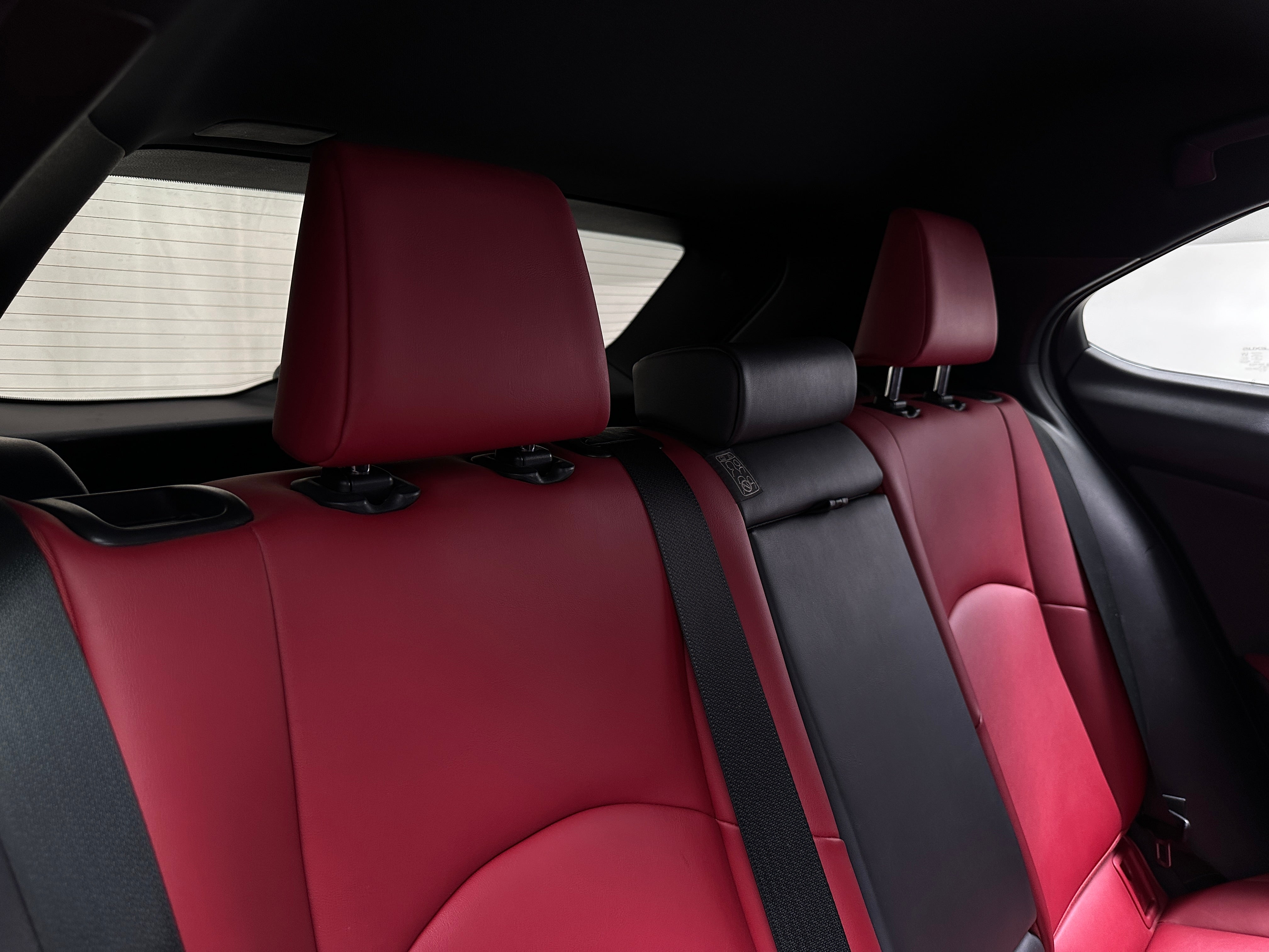 2022 Lexus UX 250h 5