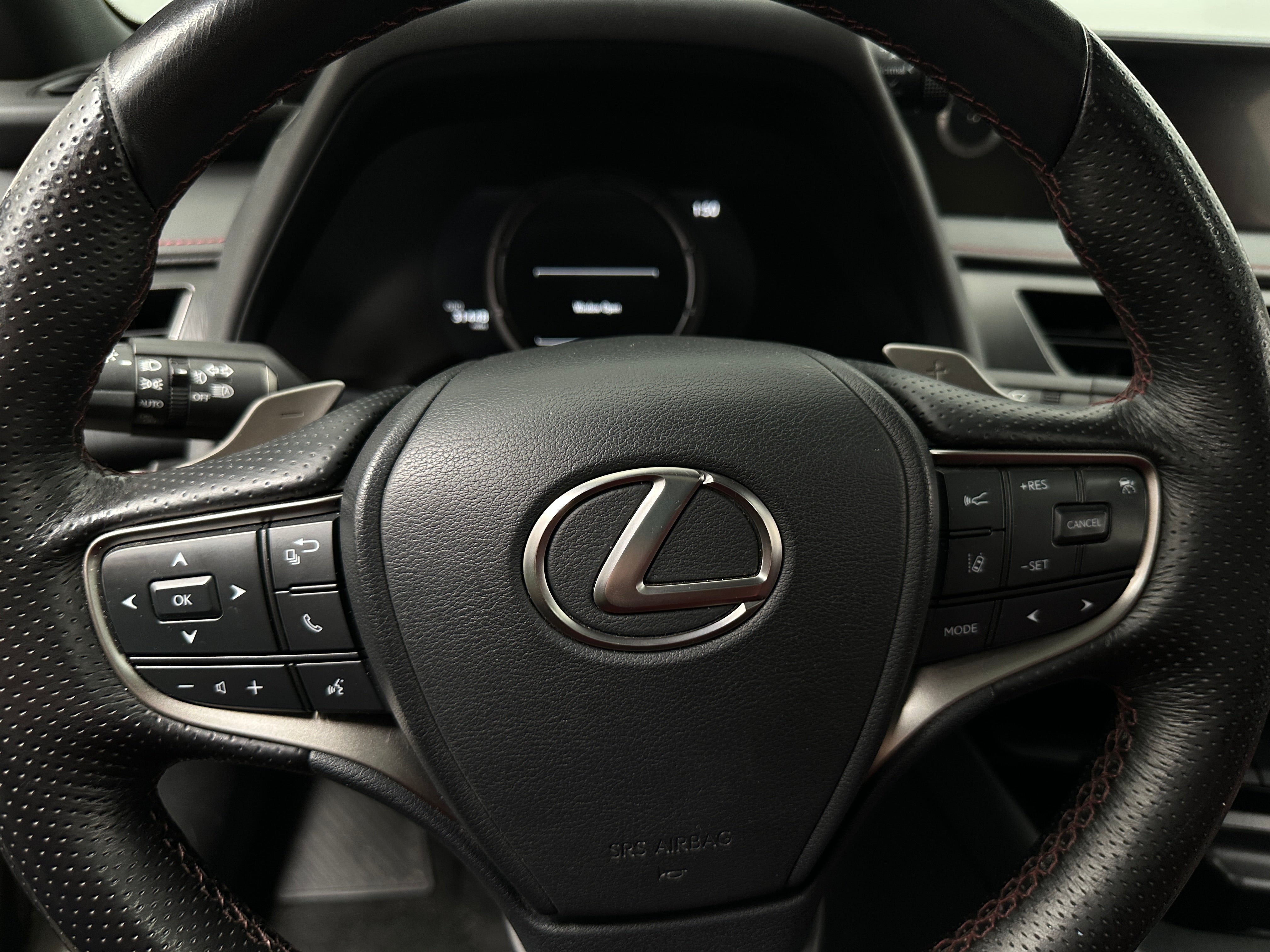 2022 Lexus UX 250h 4