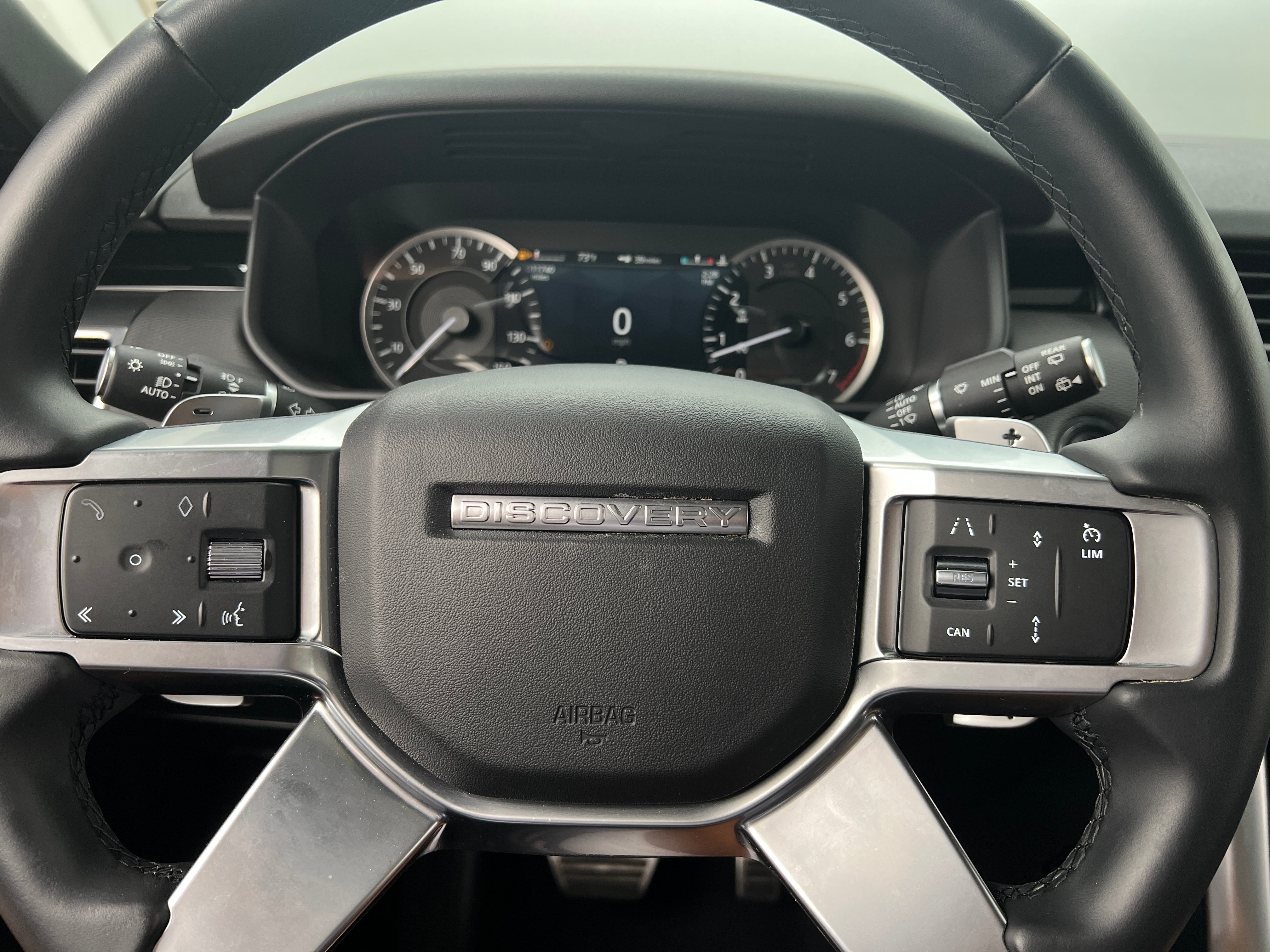 2023 Land Rover Discovery R-Dynamic S 4