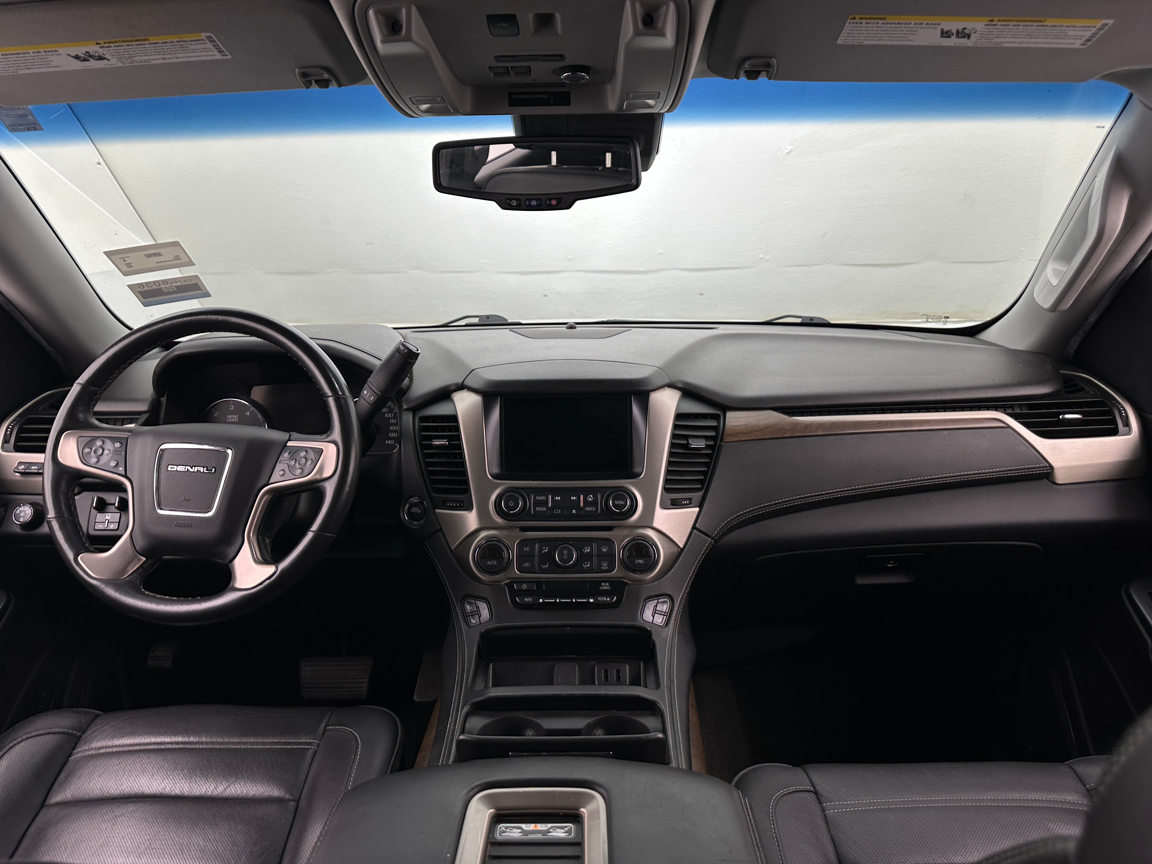 2018 GMC Yukon Denali 2