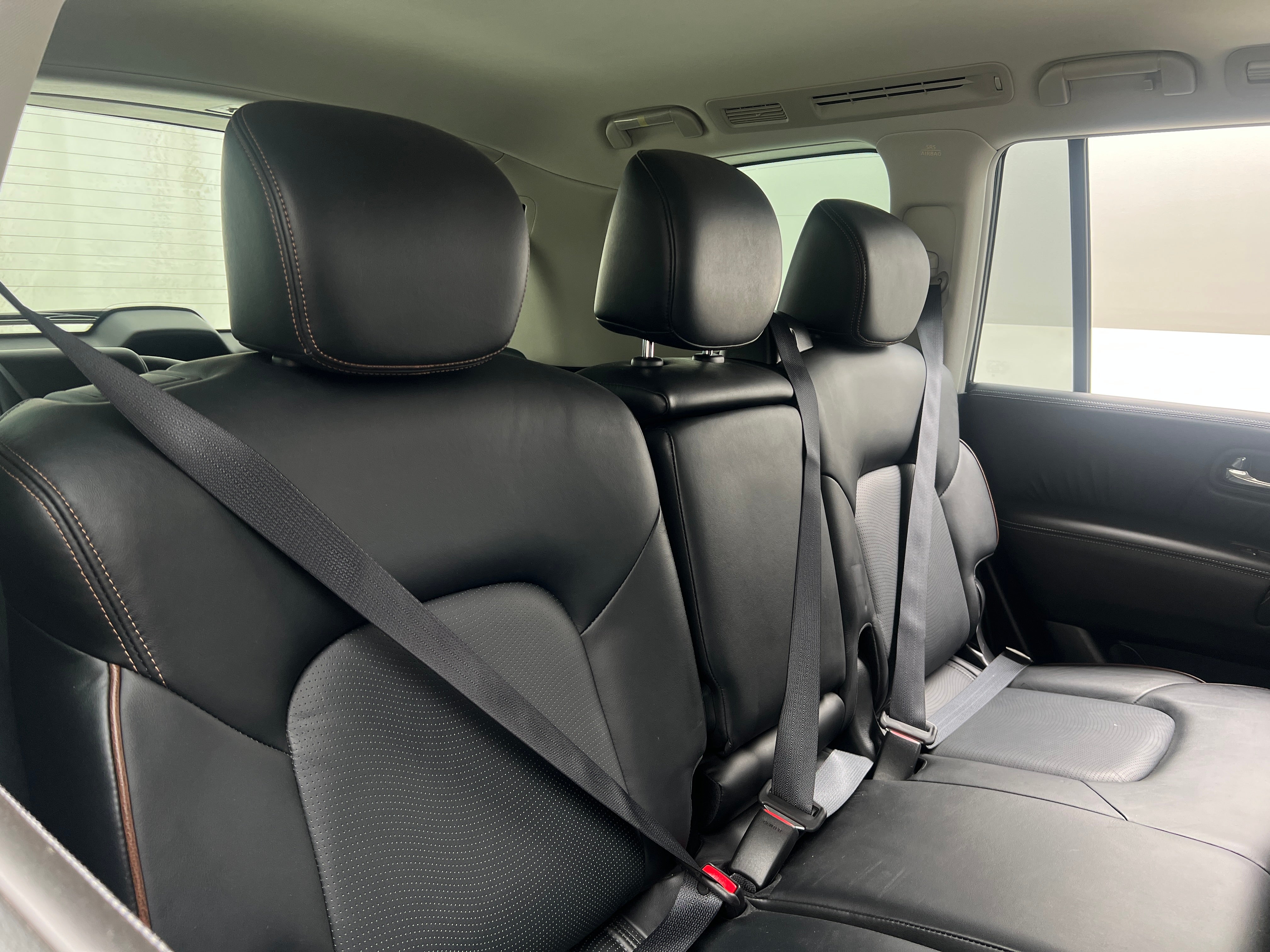 2017 Nissan Armada SL 5