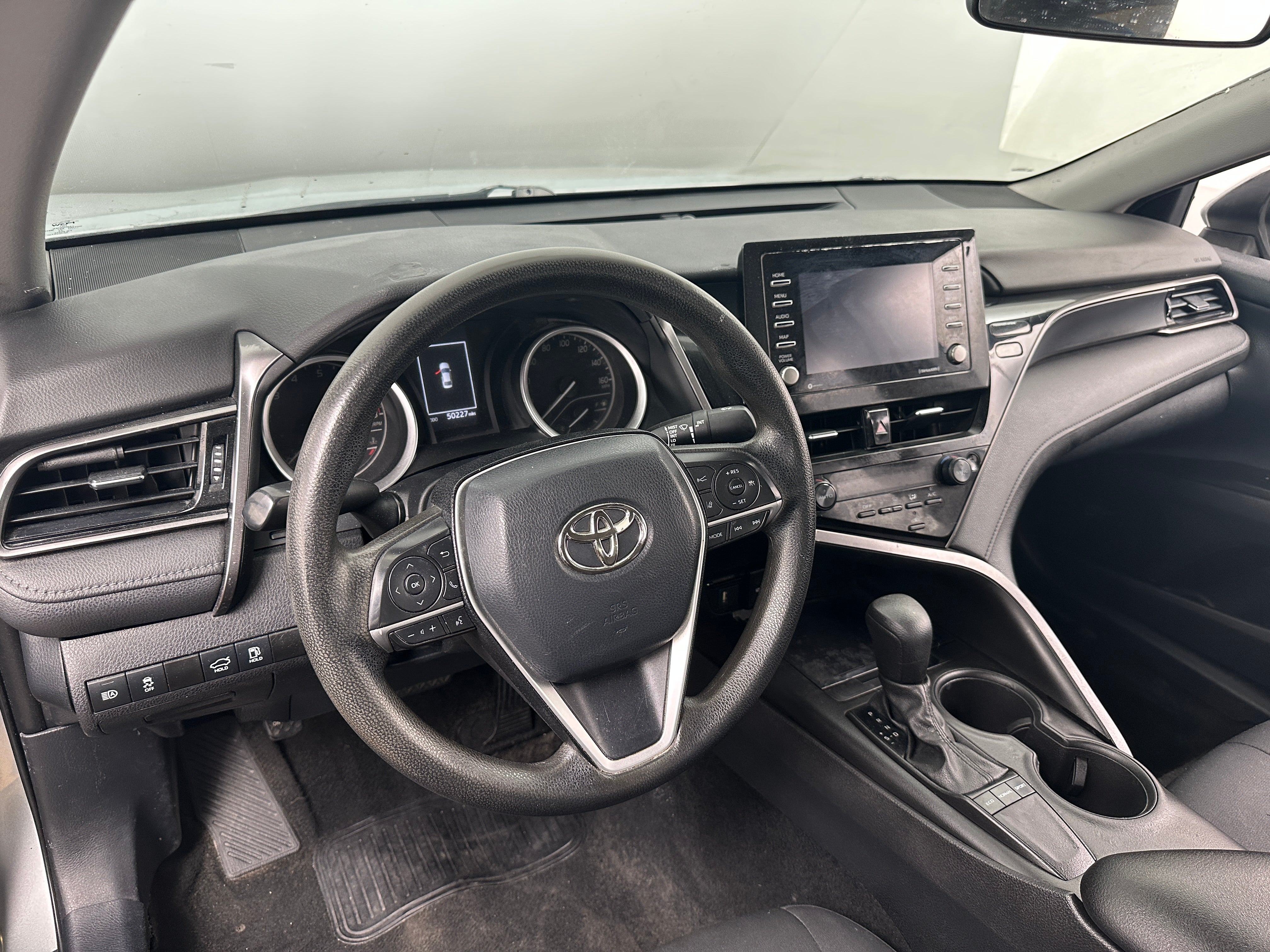 2022 Toyota Camry LE 3