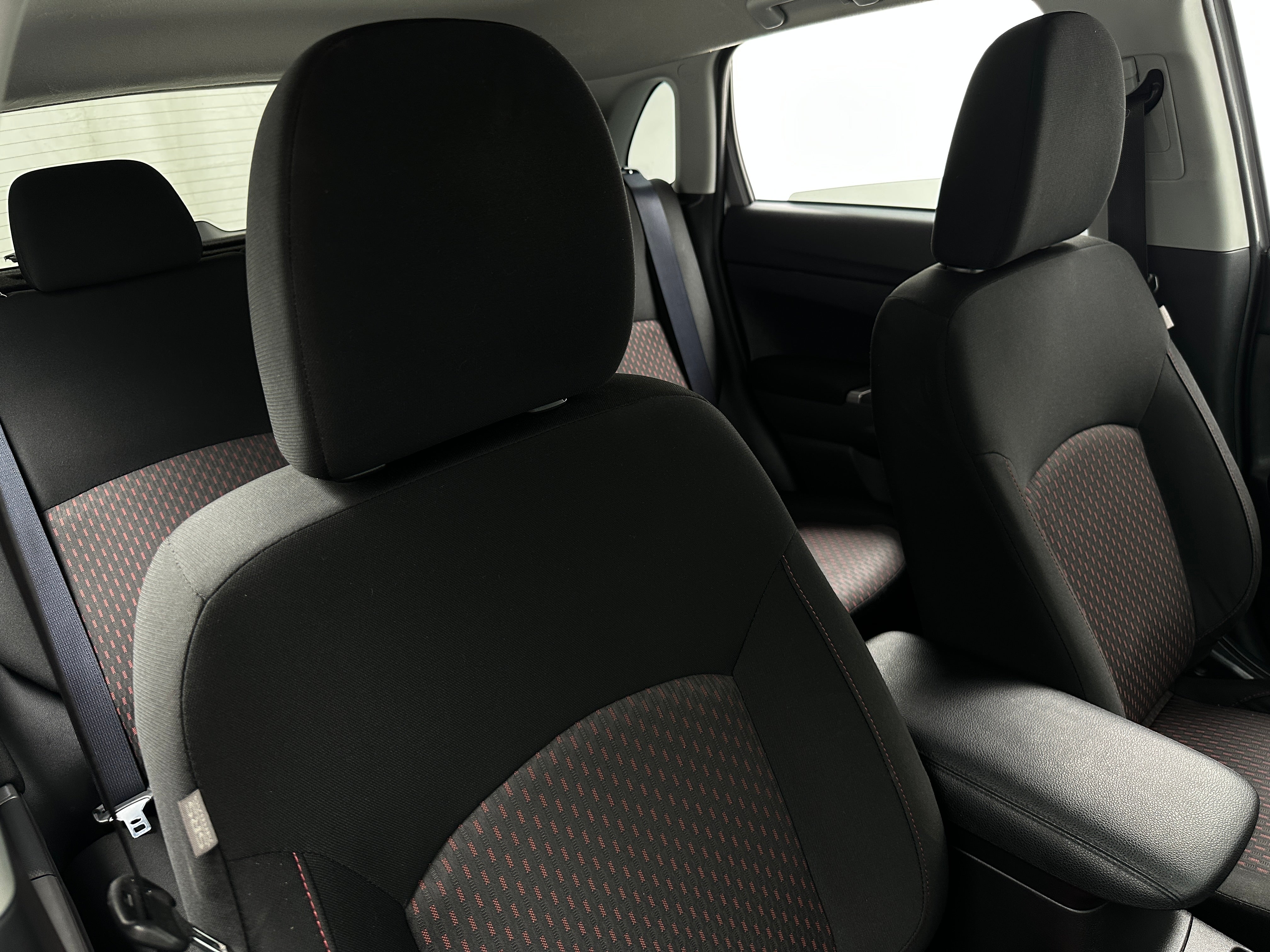 2018 Mitsubishi Outlander Sport ES 2