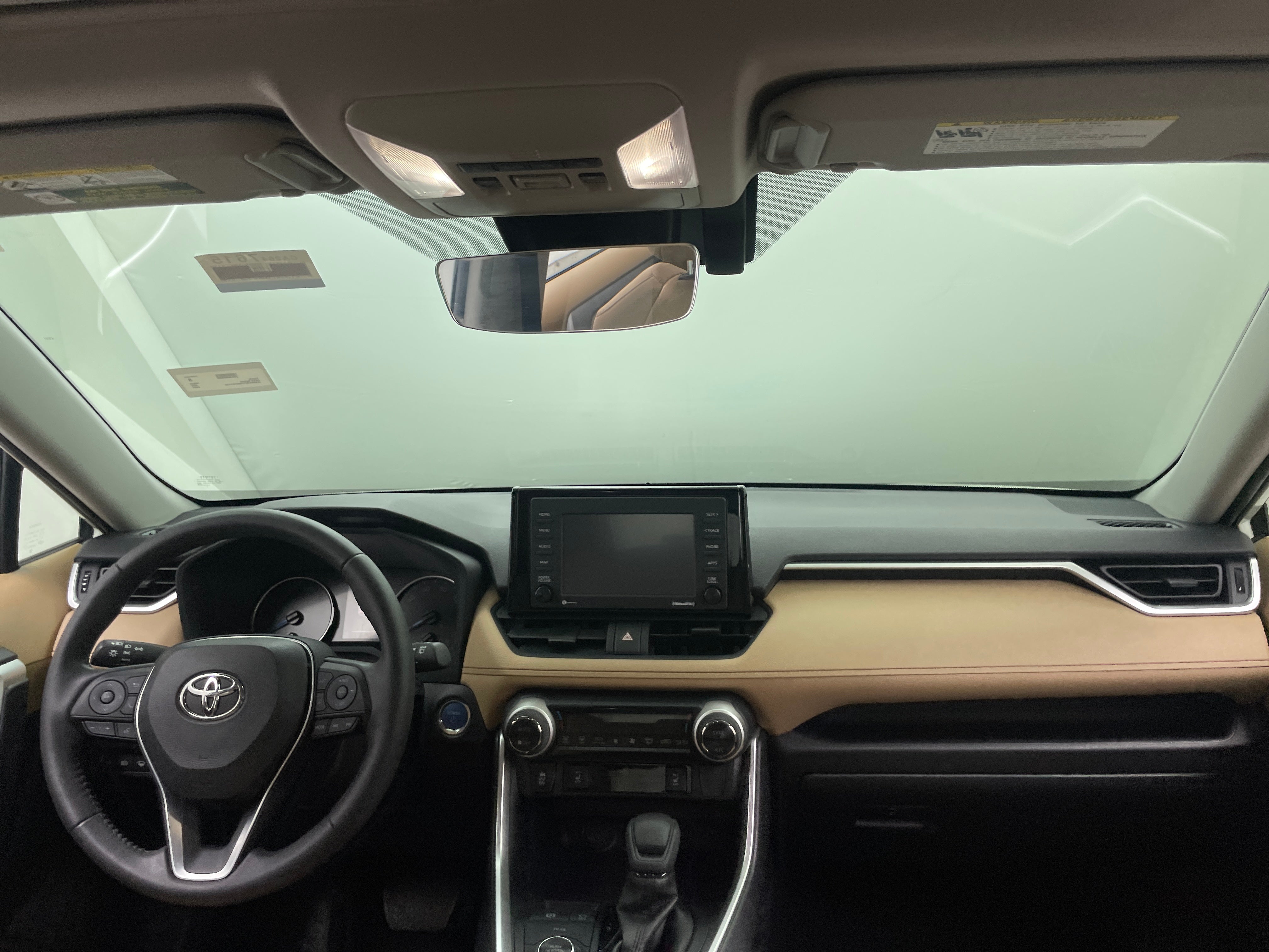 2022 Toyota RAV4 XLE 3