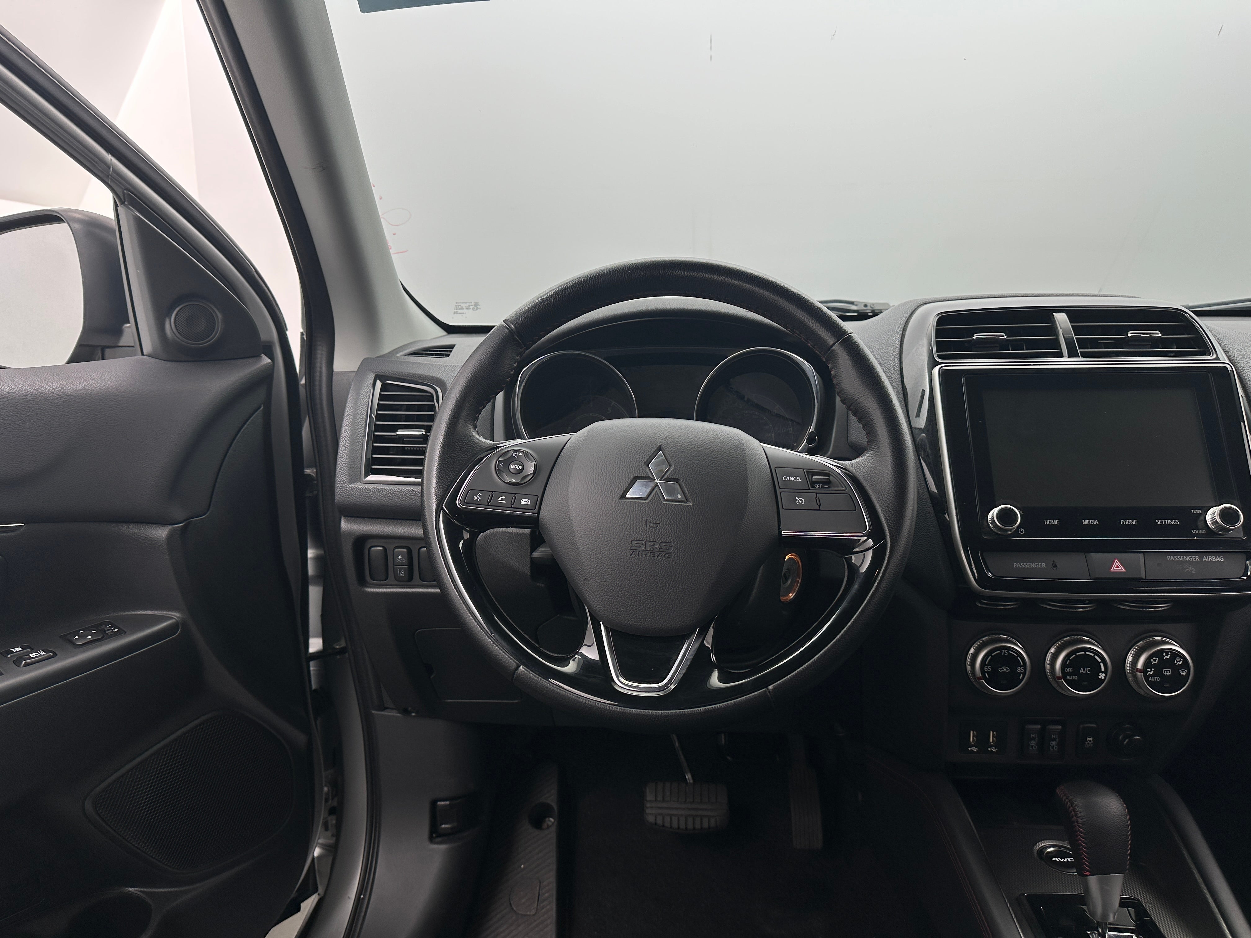 2023 Mitsubishi Outlander Sport LE 5