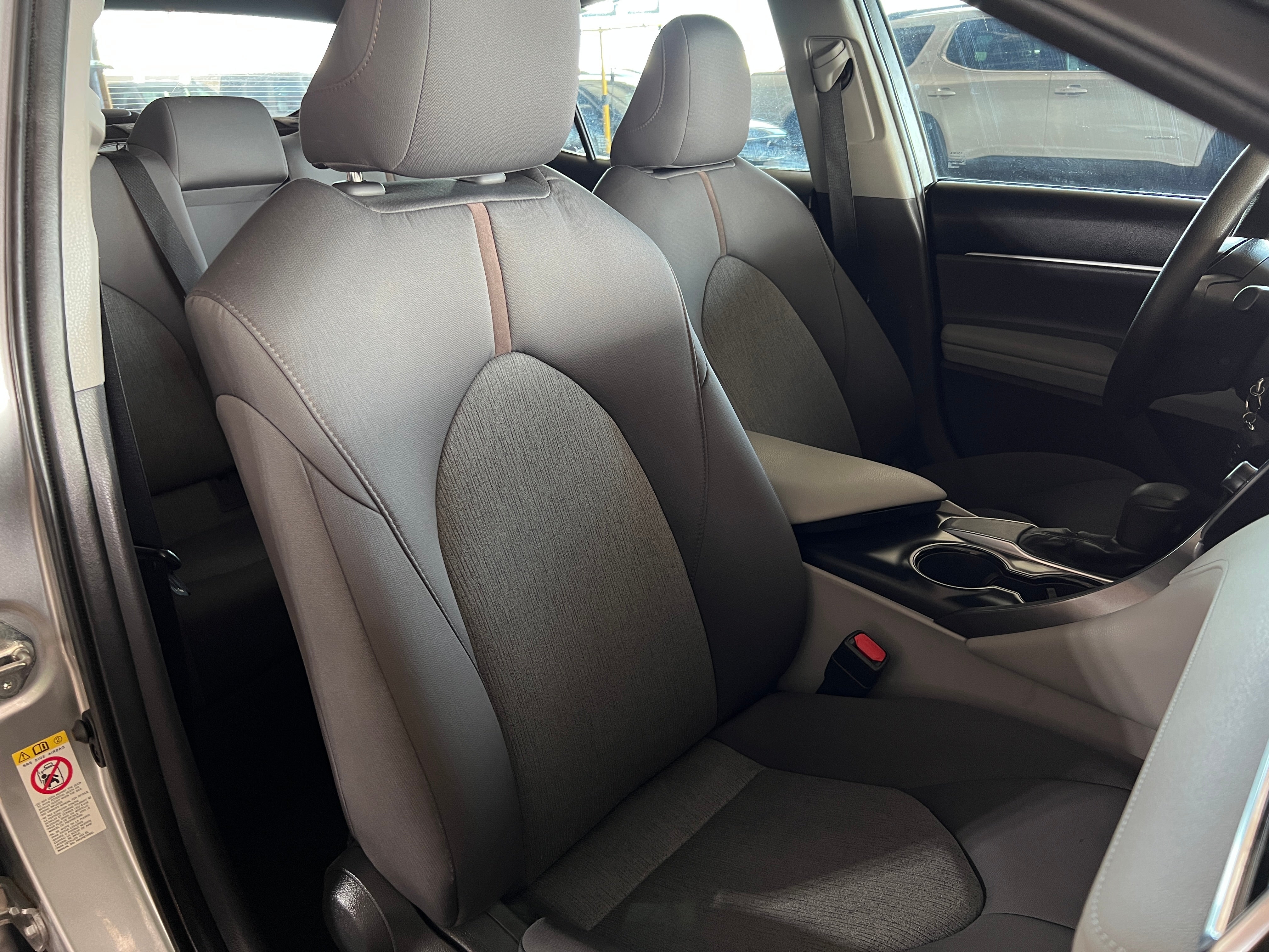 2018 Toyota Camry LE 2