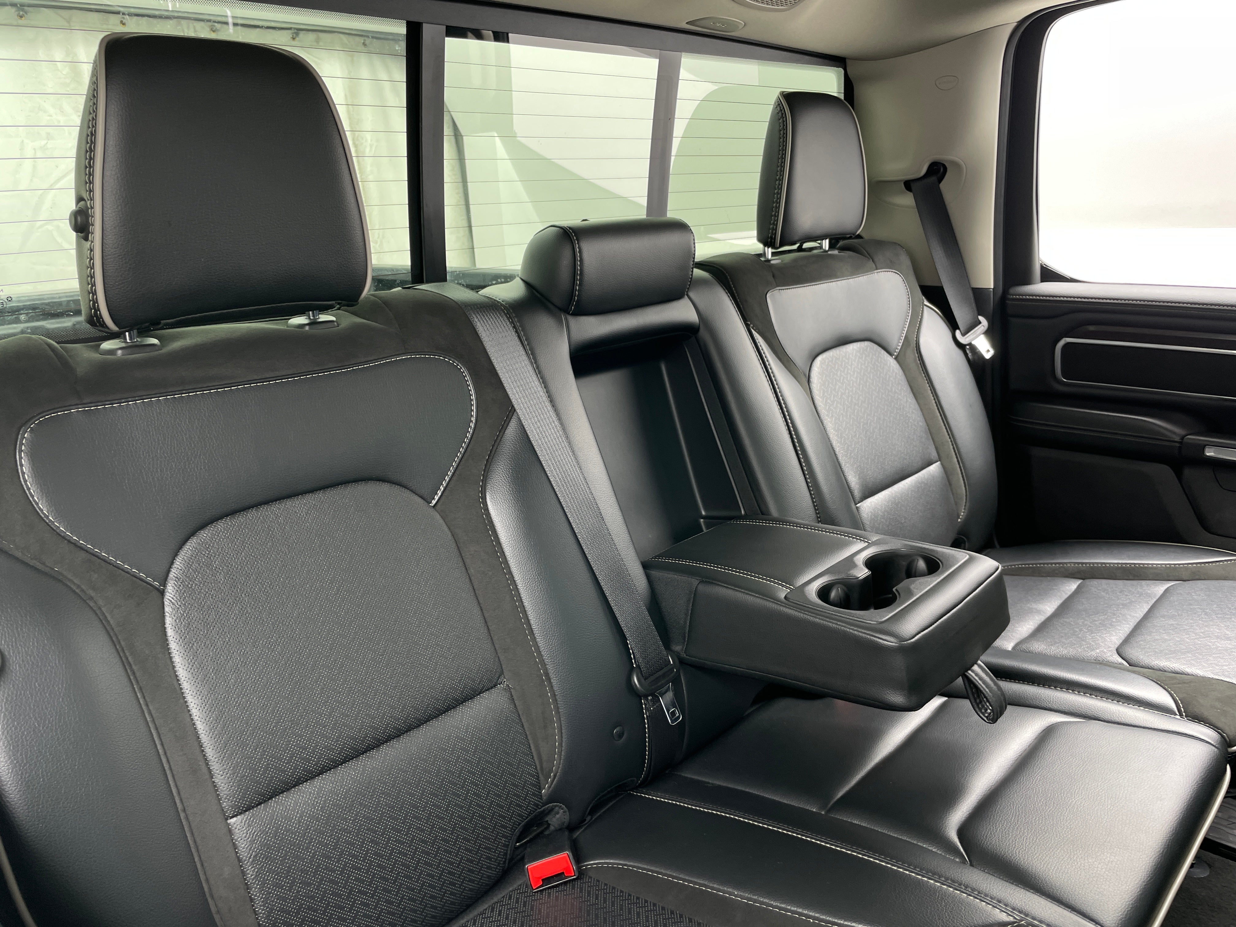 2022 RAM 1500 Laramie 5