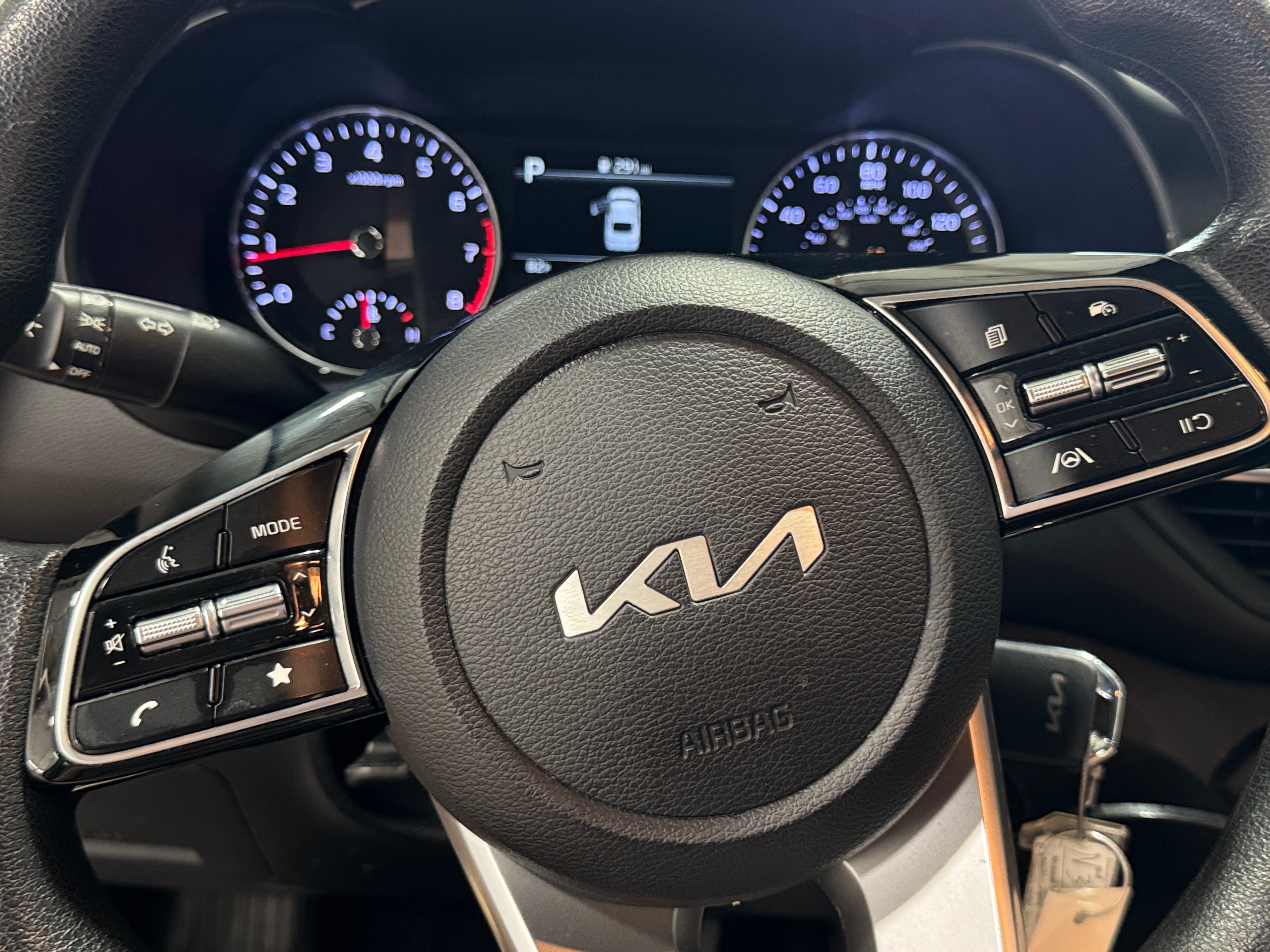 2023 Kia Forte LXS 5