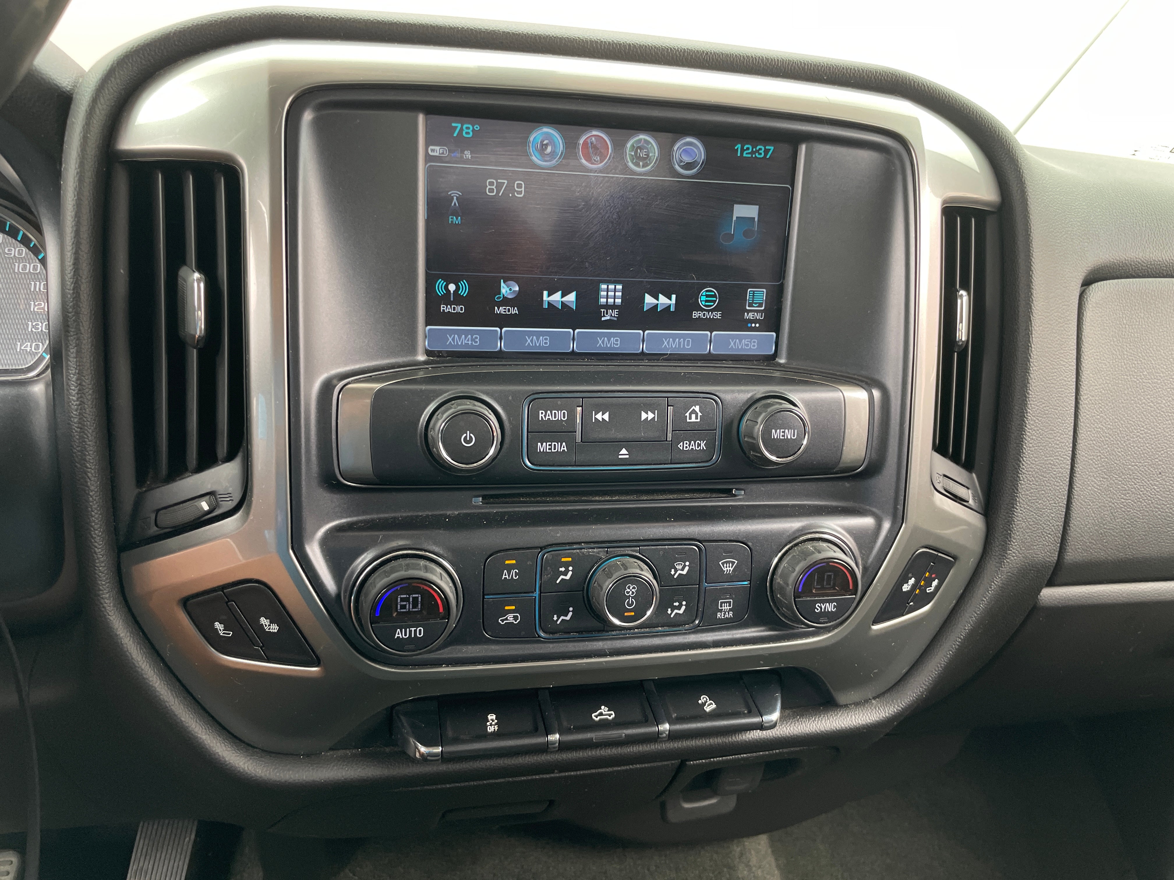 2018 Chevrolet Silverado 1500 LT Z71 4