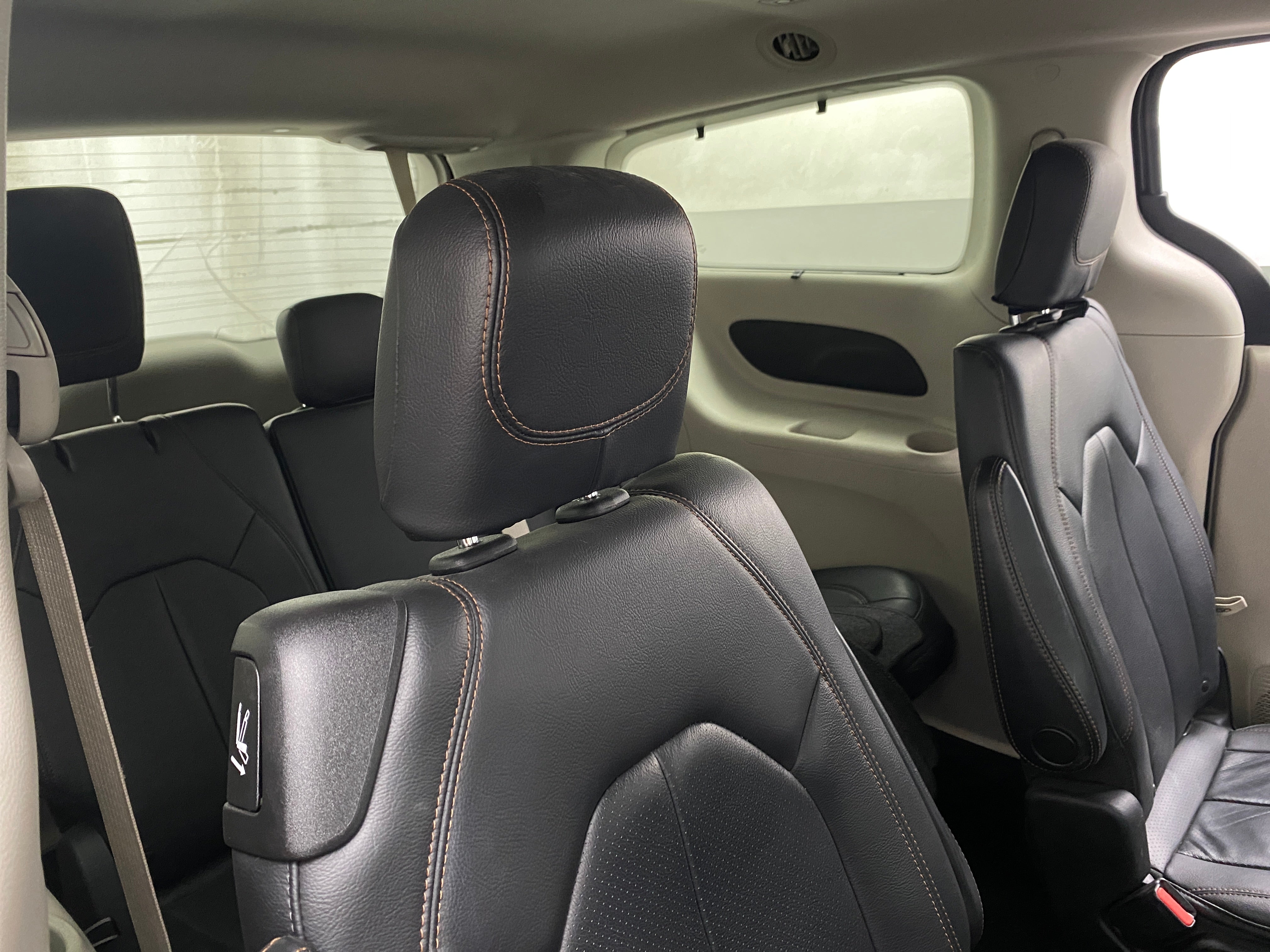 2020 Chrysler Pacifica Touring L 5