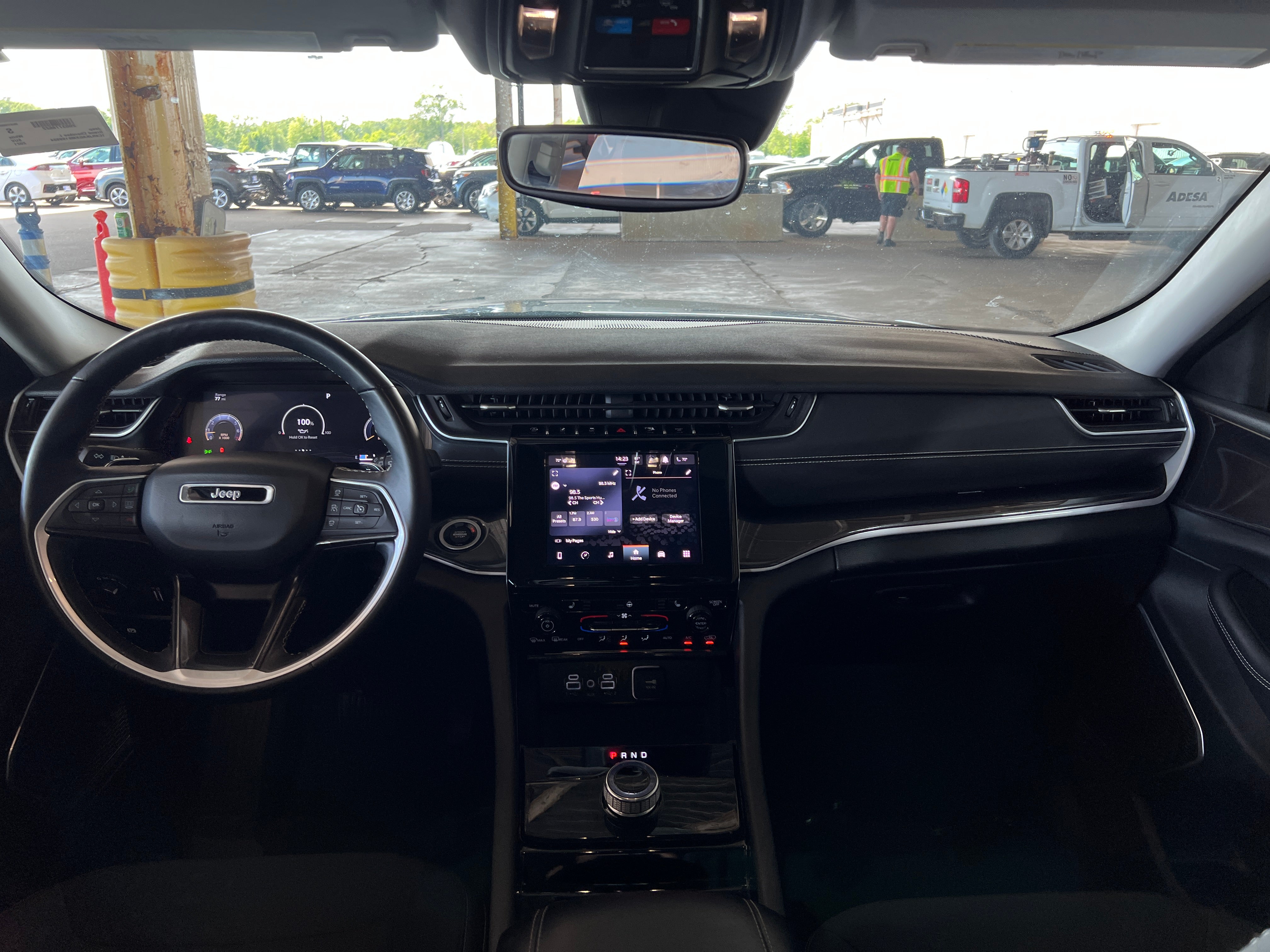 2021 Jeep Grand Cherokee L Laredo 3