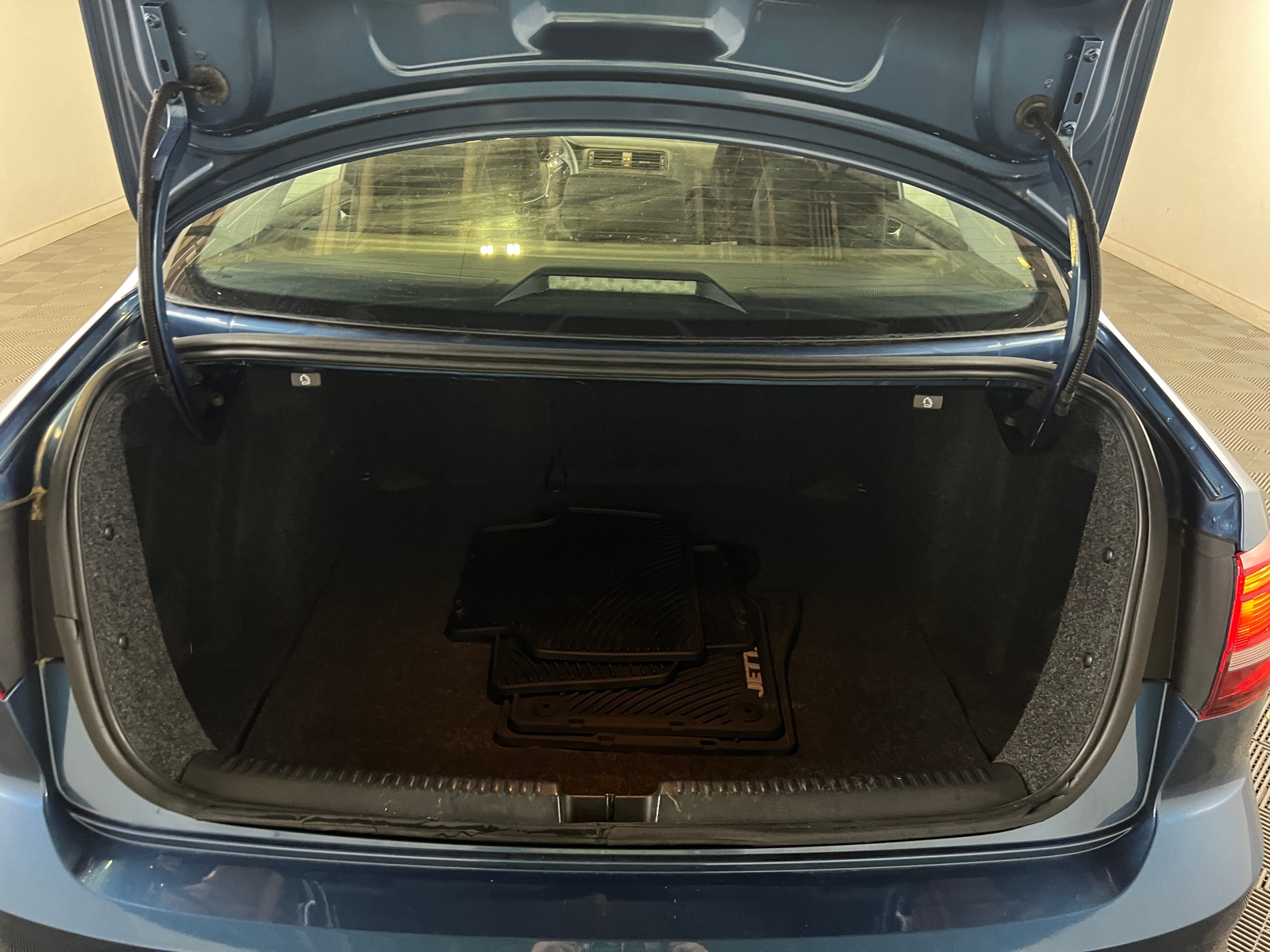 Thumbnail: 2016 Volkswagen Jetta - 7