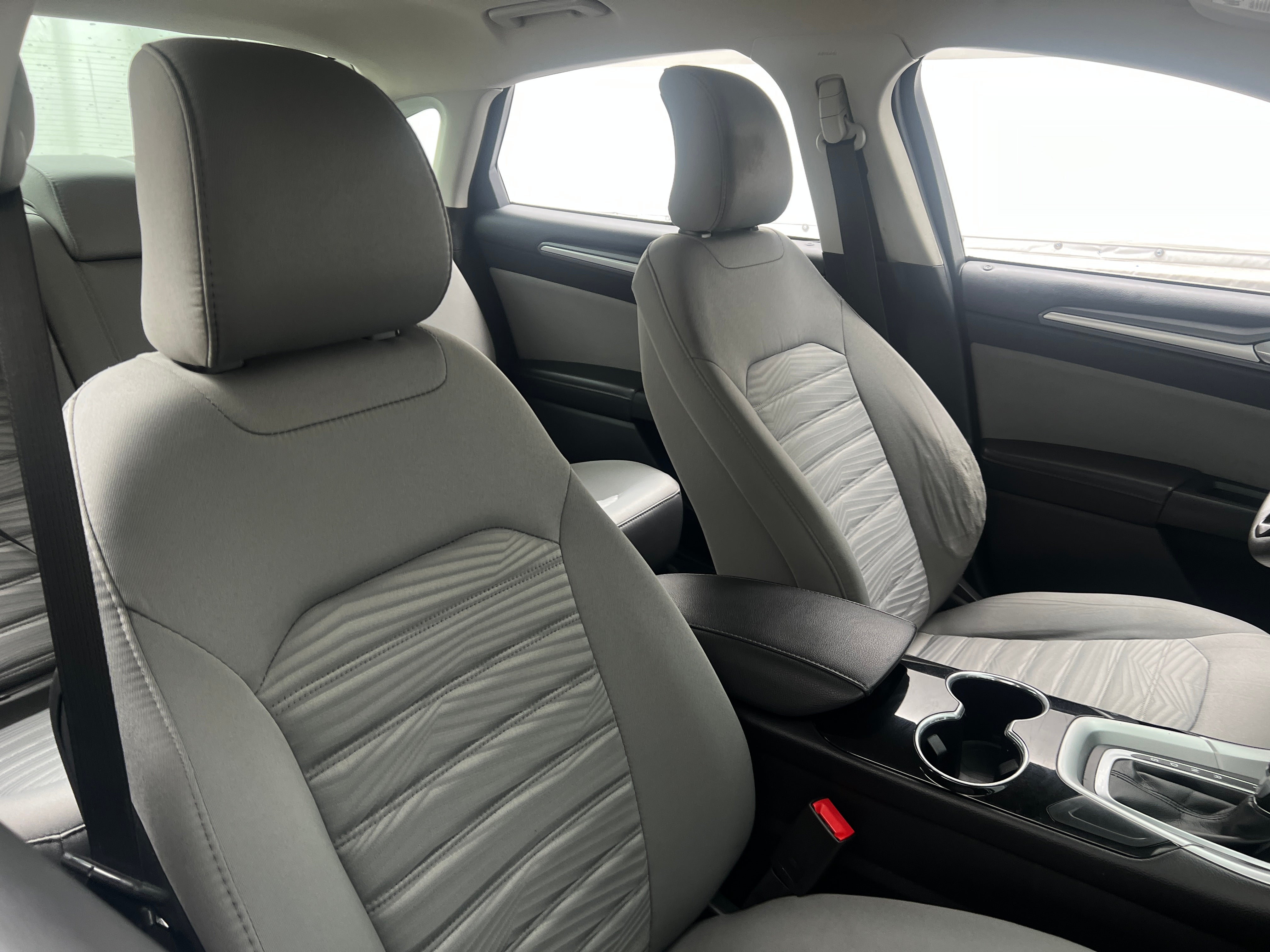 2016 Ford Fusion S 2