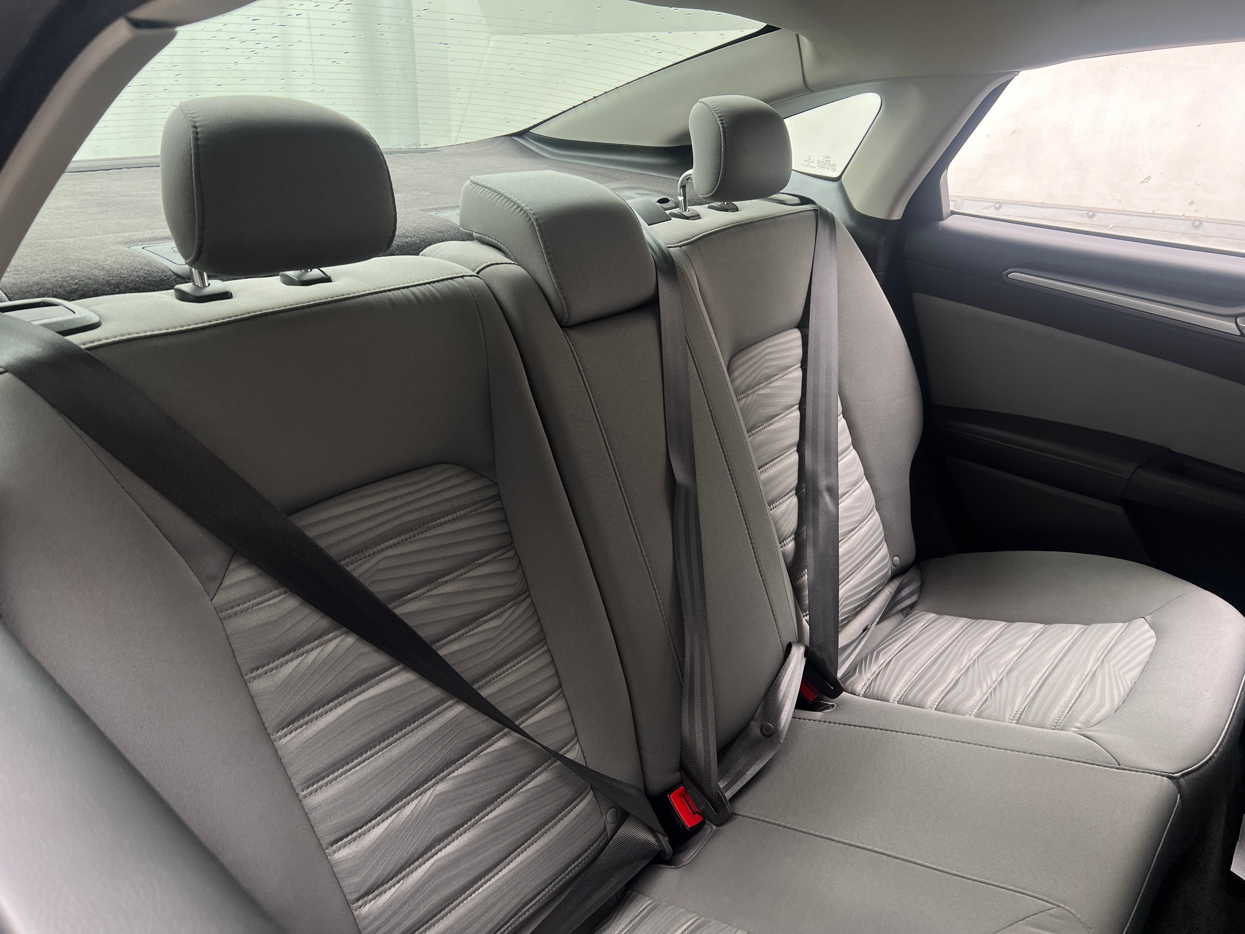 2016 Ford Fusion S 6