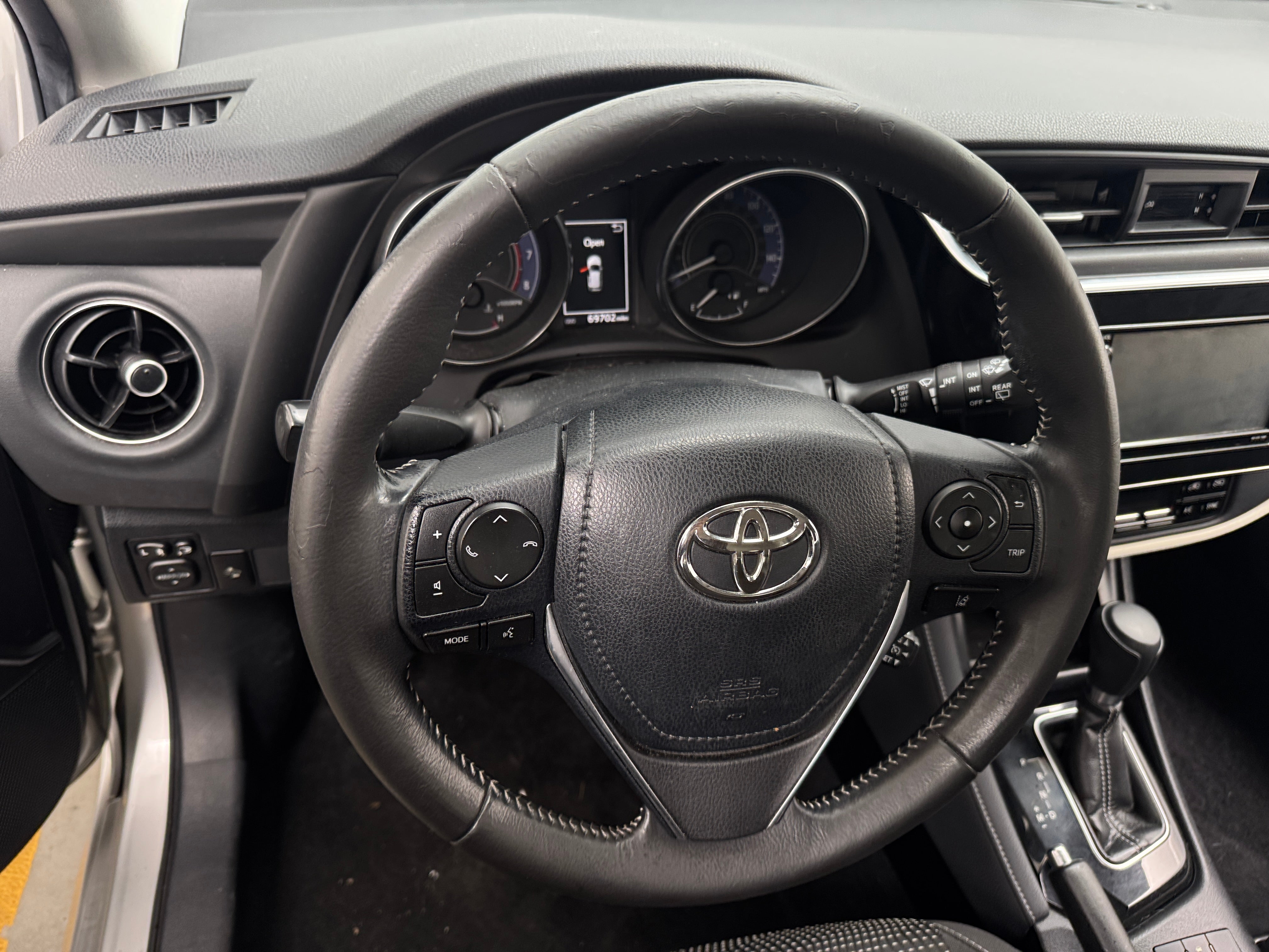 2017 Toyota Corolla iM Base 5