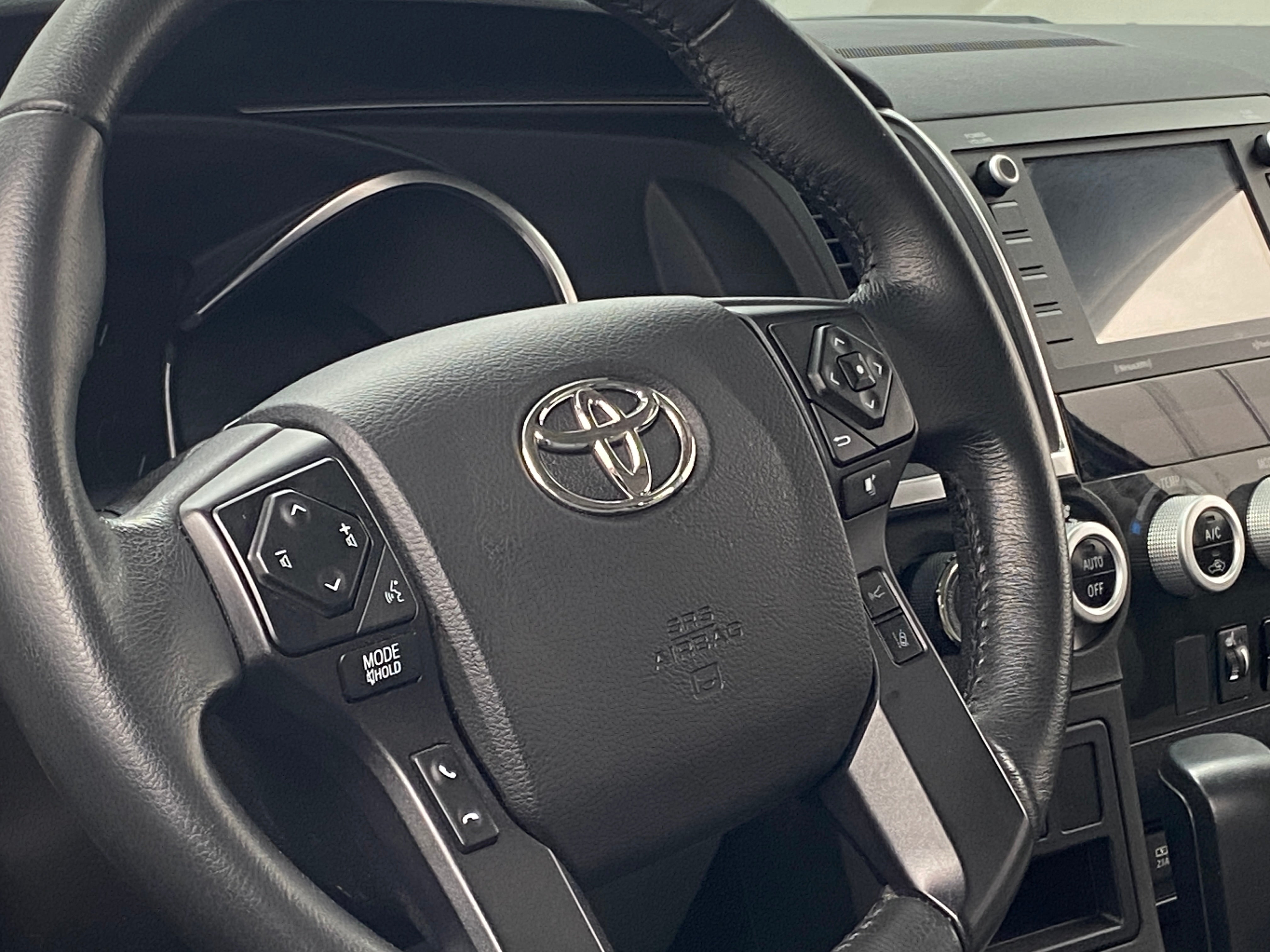 2022 Toyota Sequoia SR5 4