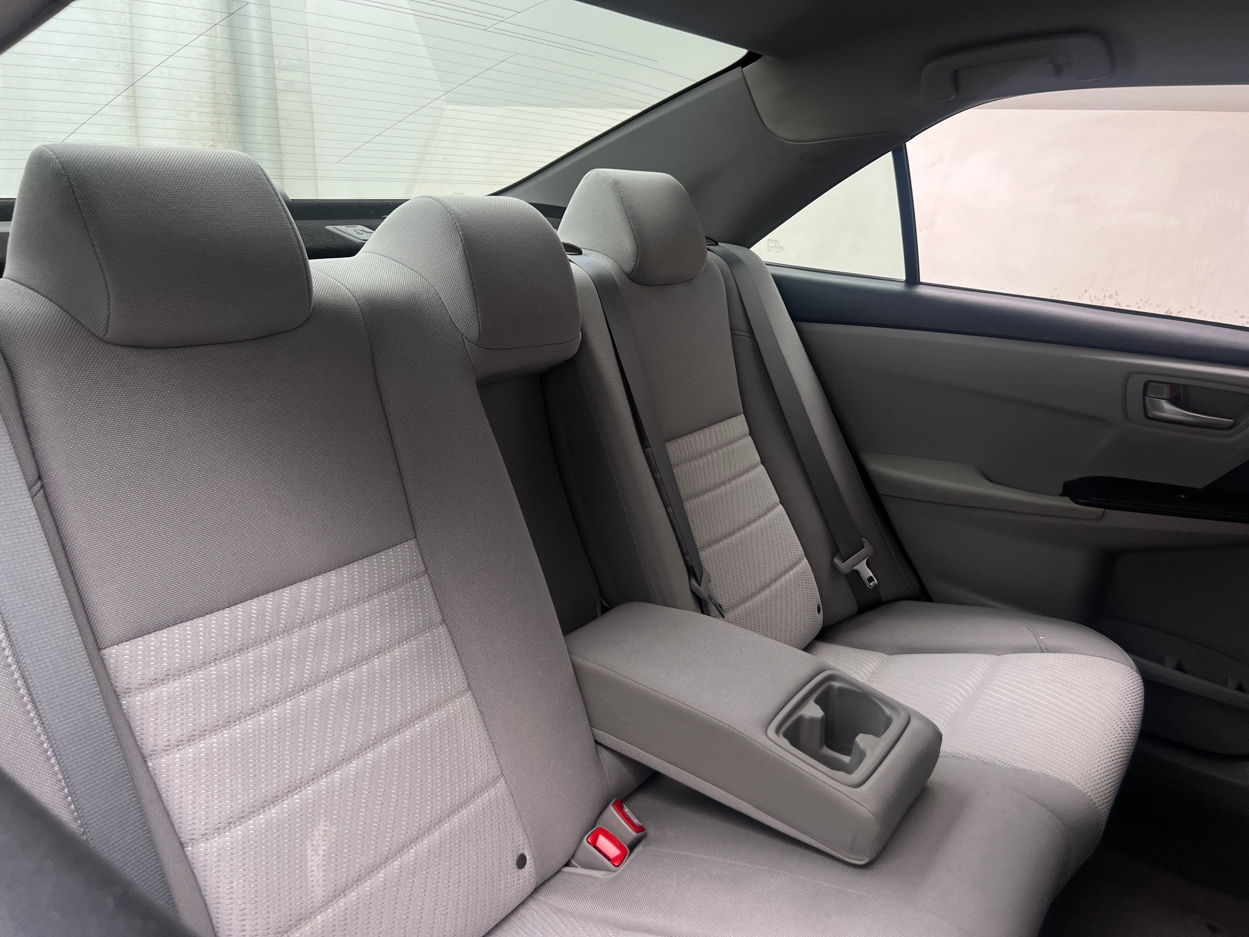 2017 Toyota Camry LE 6