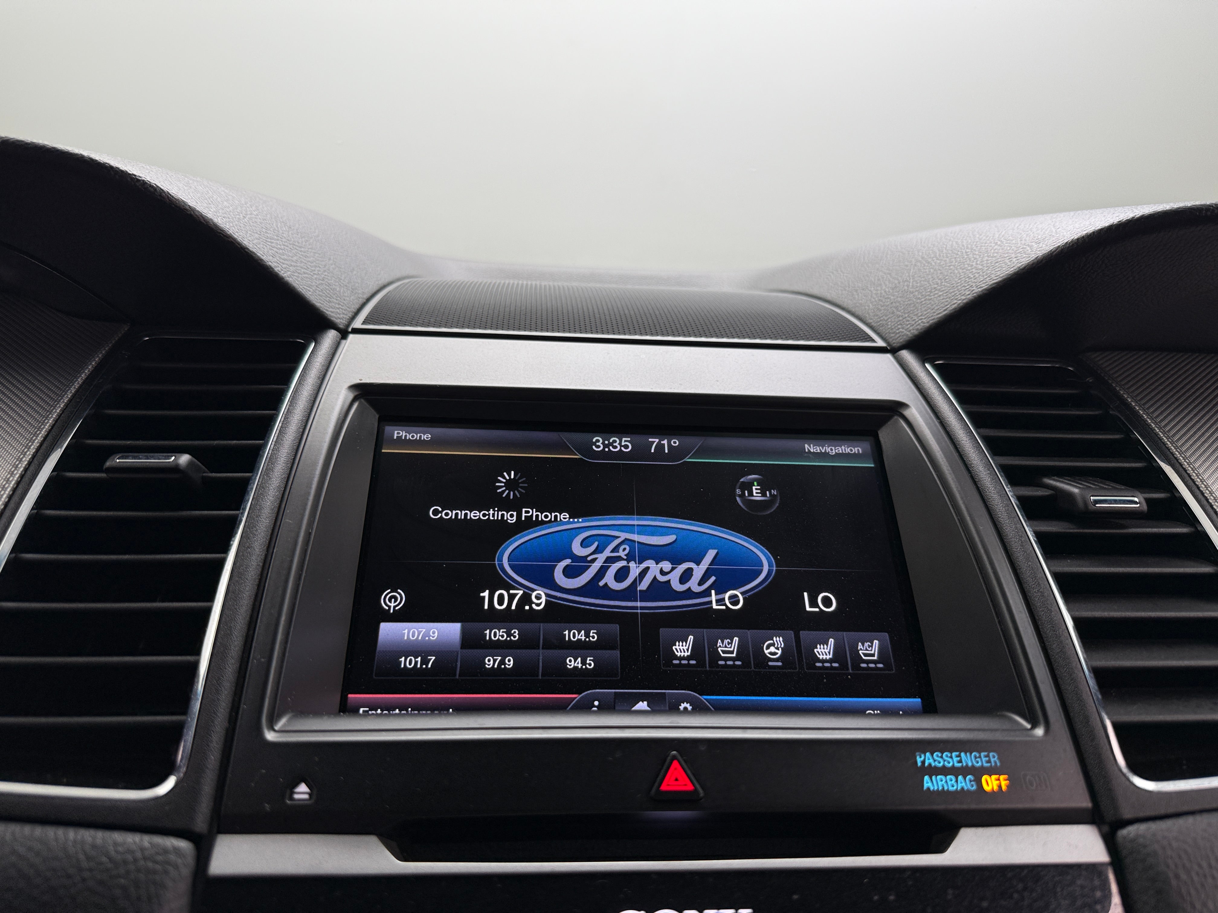 2013 Ford Taurus SHO 3