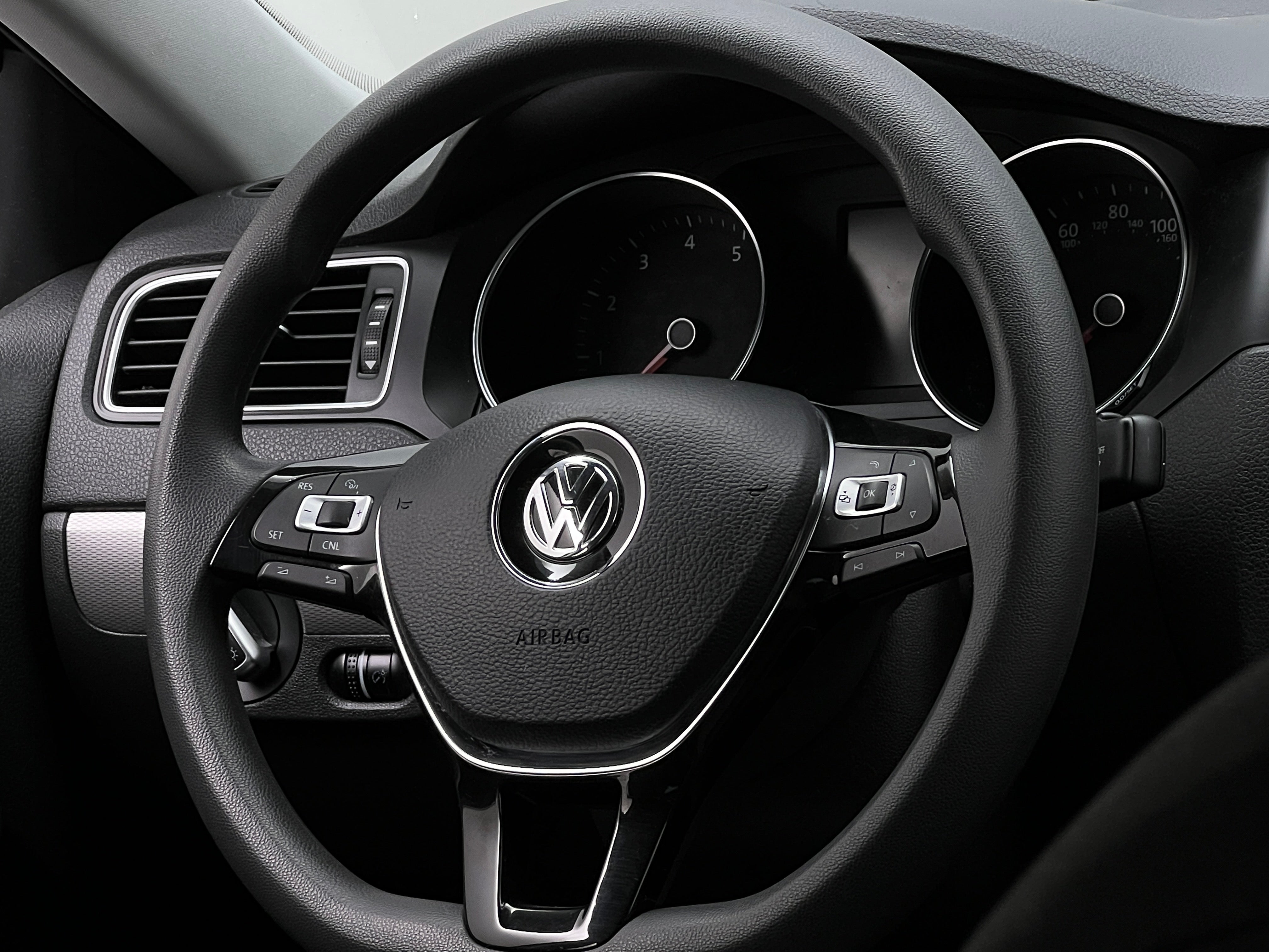 2017 Volkswagen Jetta S 5