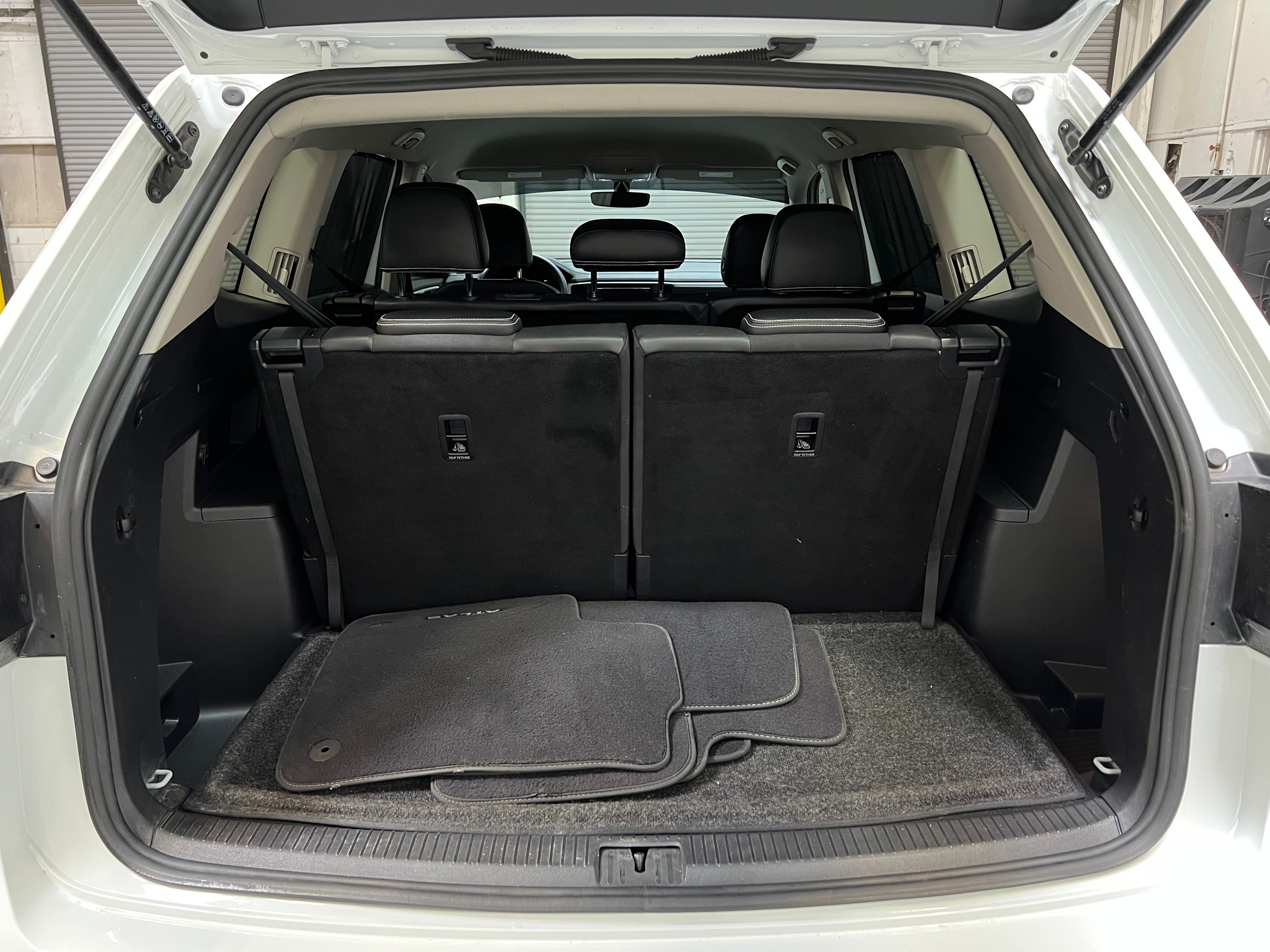 2023 Volkswagen Atlas SE 6
