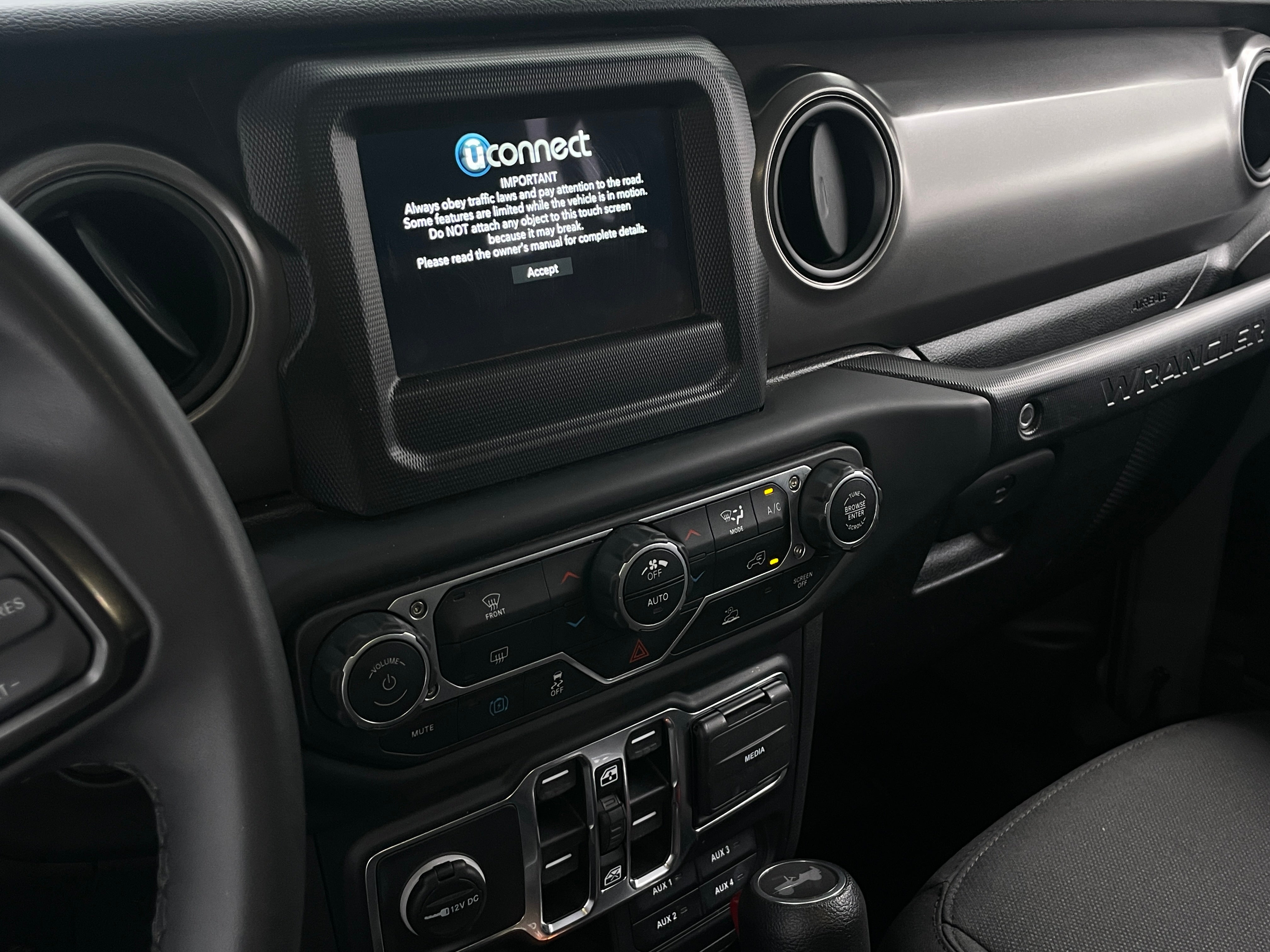 2023 Jeep Wrangler Willys Wheeler 4