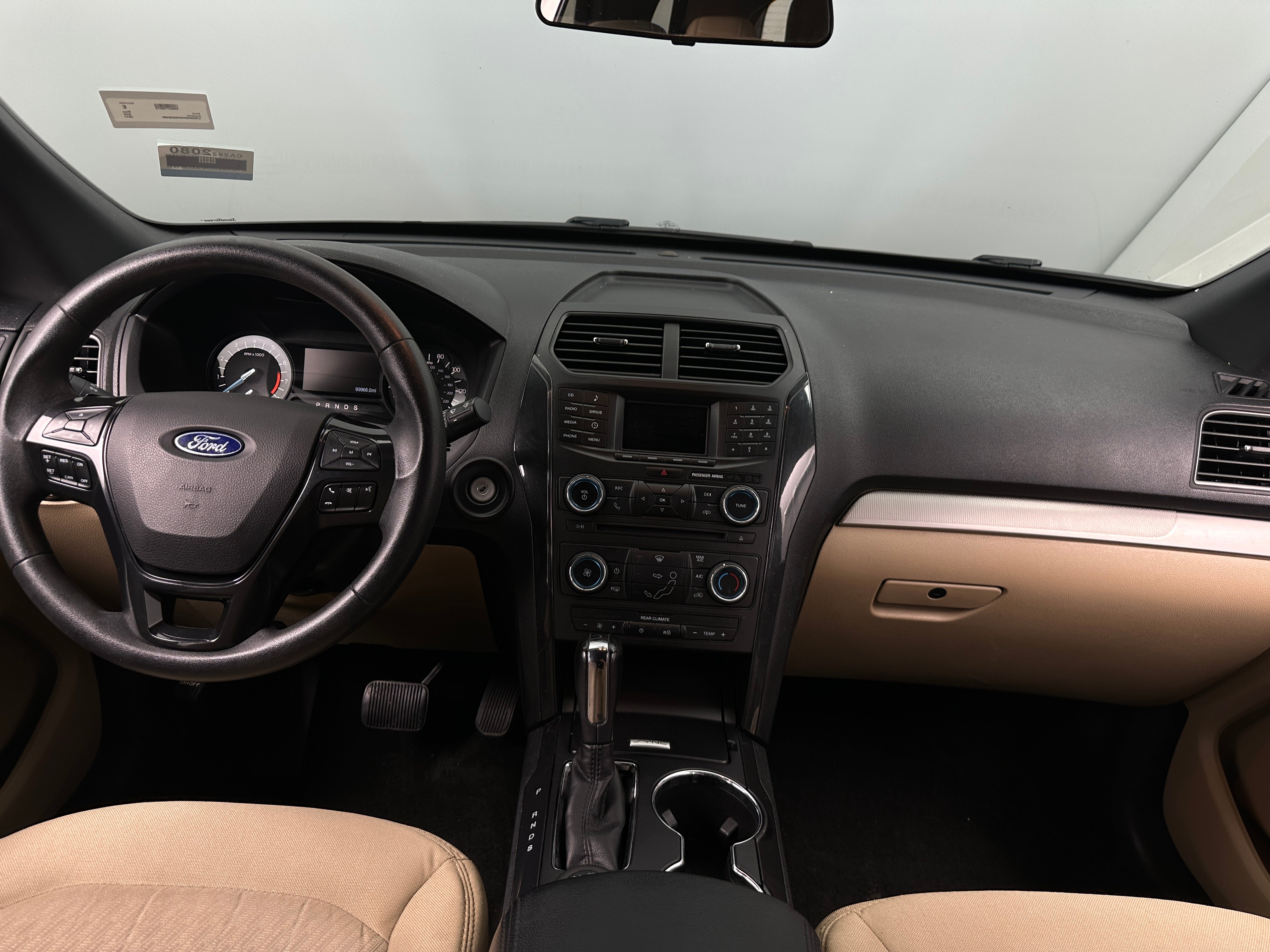 2017 Ford Explorer Base 3