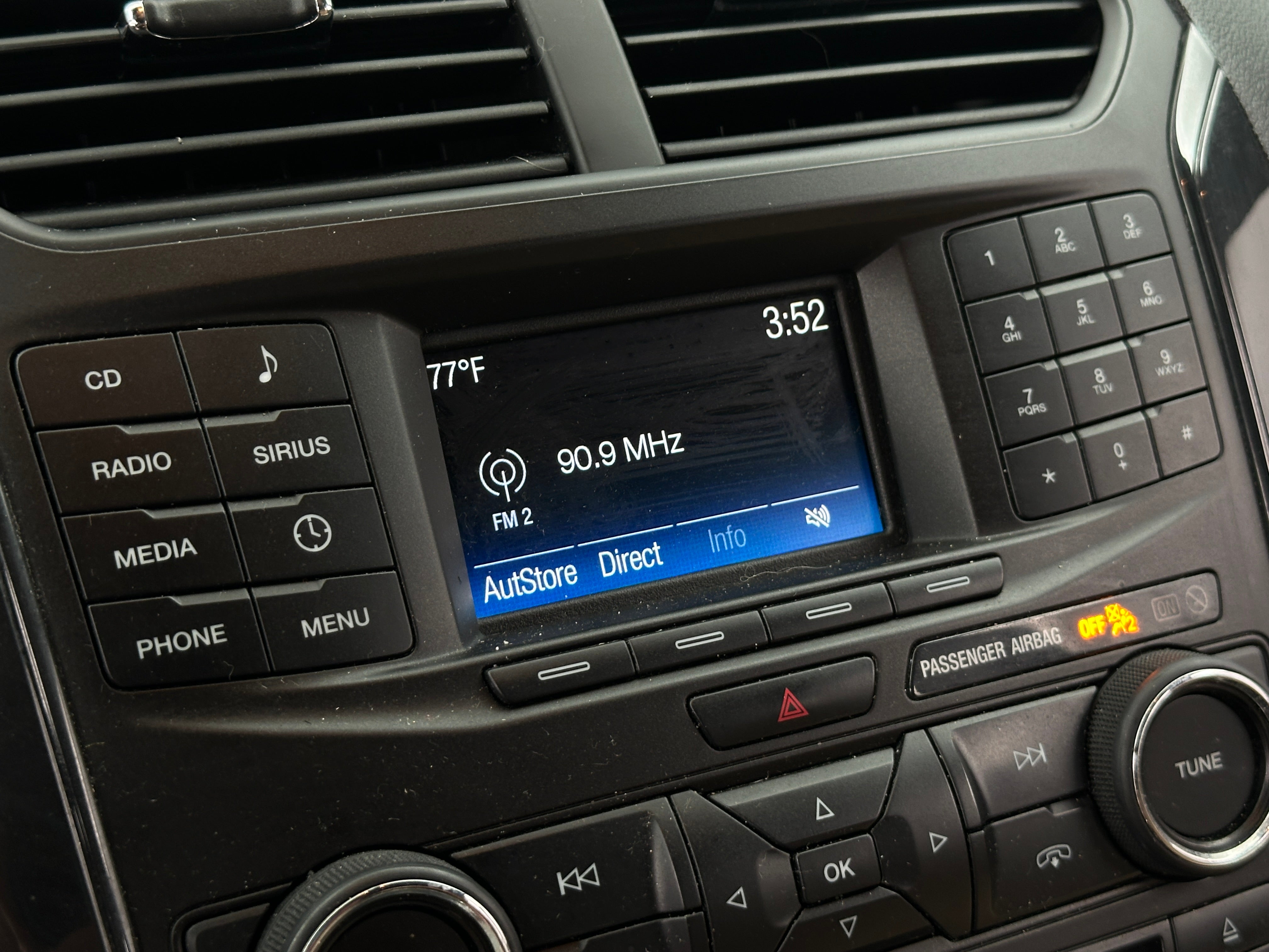 2017 Ford Explorer Base 4