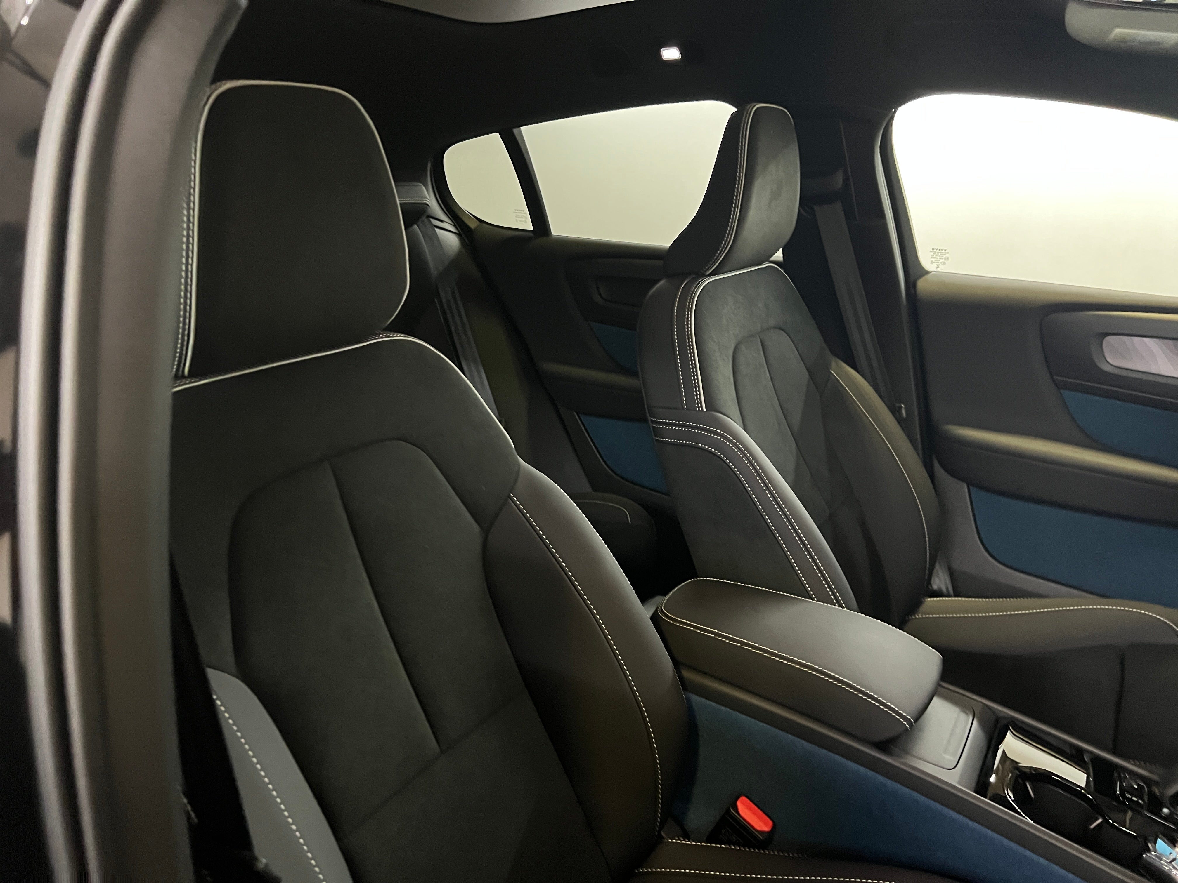 2023 Volvo C40 Ultimate 2
