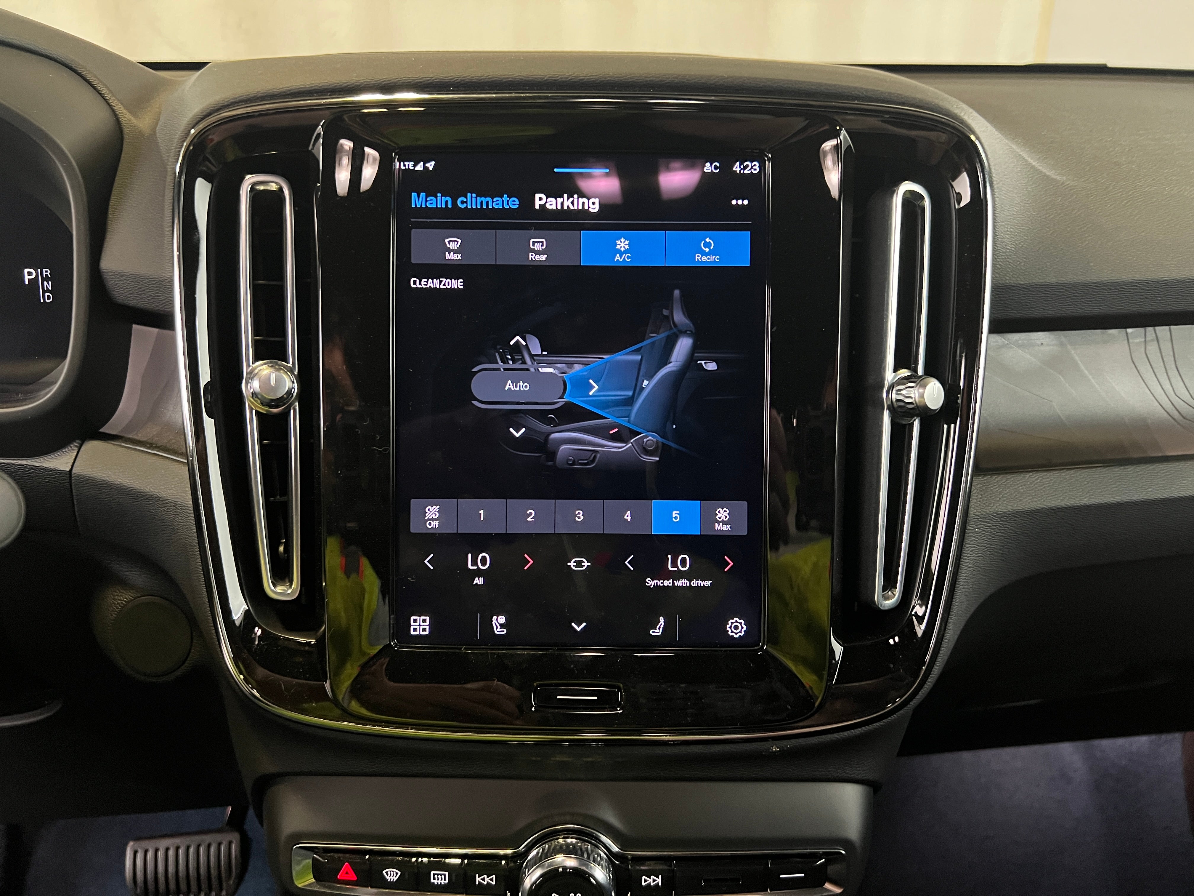2023 Volvo C40 Ultimate 4