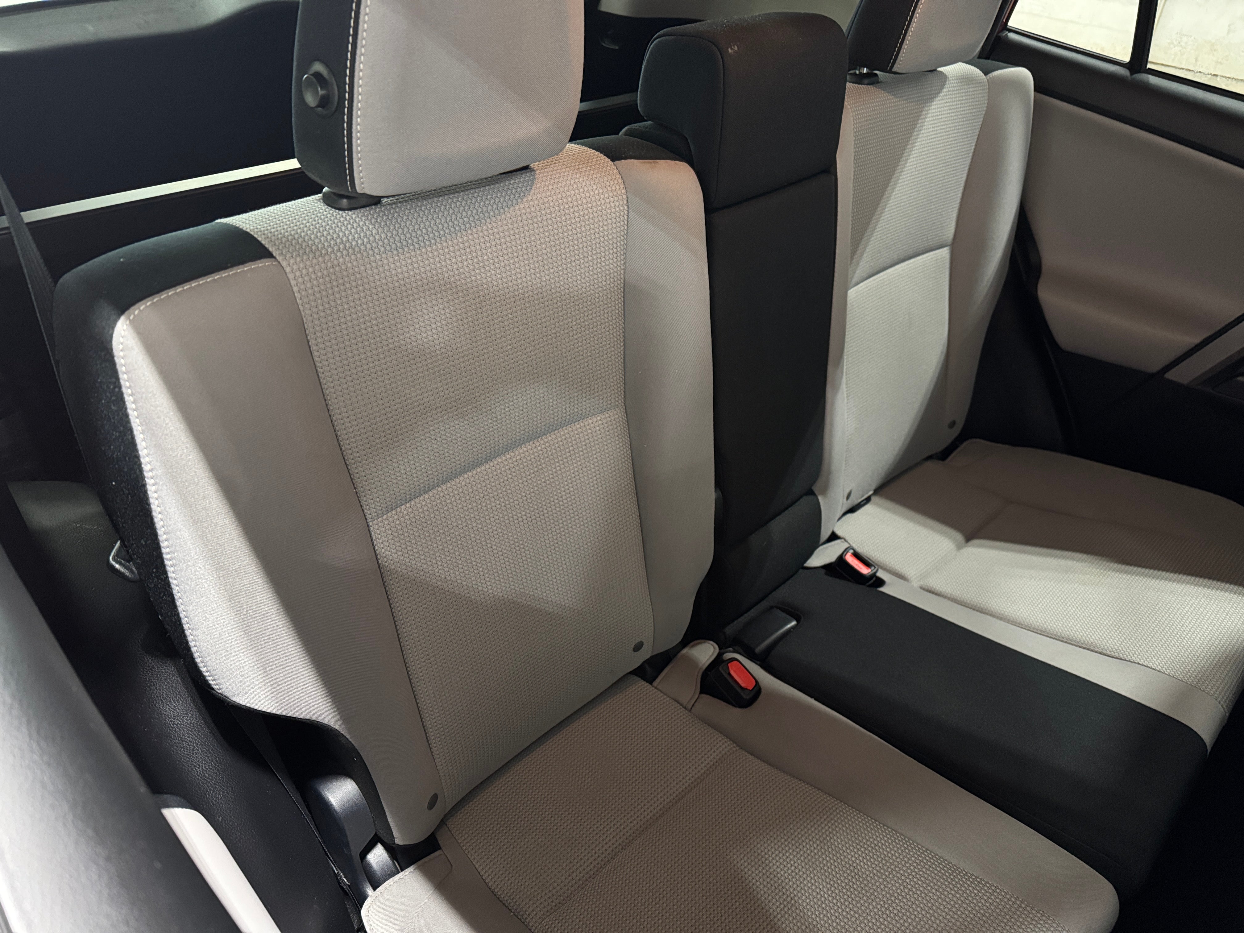 2016 Toyota RAV4 XLE 6